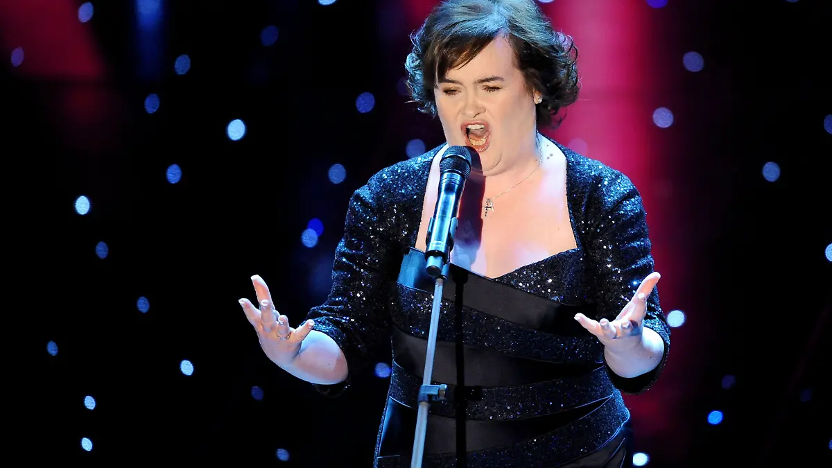 Britisch singer Susan Boyle performs during the first evening of the 2010 Sanremo Italian Song Festival at the Ariston Theatre in Sanremo, Italy, 16 February 2010. The festival runs until 20 February. Photo: Claudio Onorati/ EPA