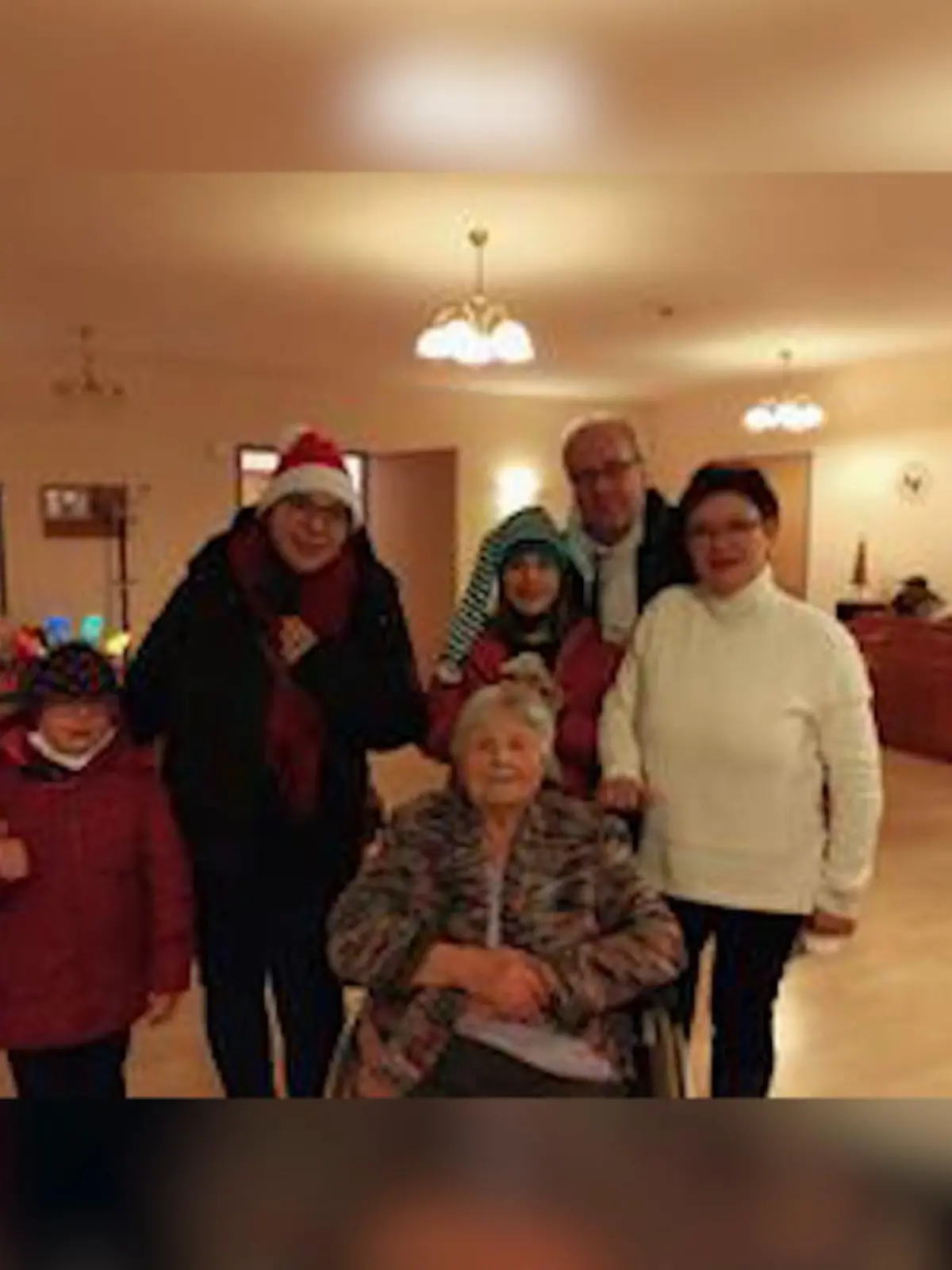 Die erste Deutsche, die heute vor einem Jahr eine Impfung bekam, war Edith Kwoizalla aus Sachsen-Anhalt mit 101 Jahren. Wir haben mit ihrem Sohn gesprochen - wie geht es ihr heute?