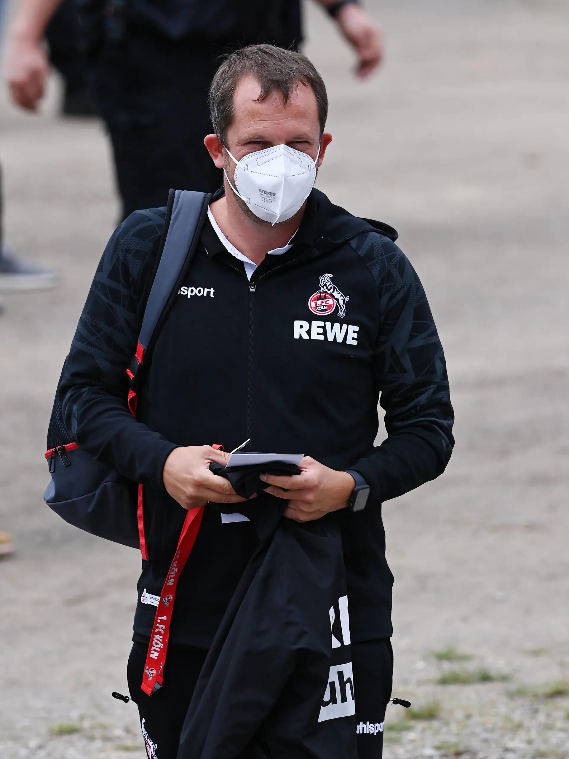 Fussball 1. Bundesliga Saison 2021/2022 Testspiel in Villingen 1. FC Koeln - FC Bayern Muenchen 17.07.2021 Teammanager Denis Lapaczinski 1. FC Koeln *** Football 1 Bundesliga Season 2021 2022 Test match in Villingen 1 FC Koeln FC Bayern Muenchen 17 07 2021 Team manager Denis Lapaczinski 1 FC Koeln 