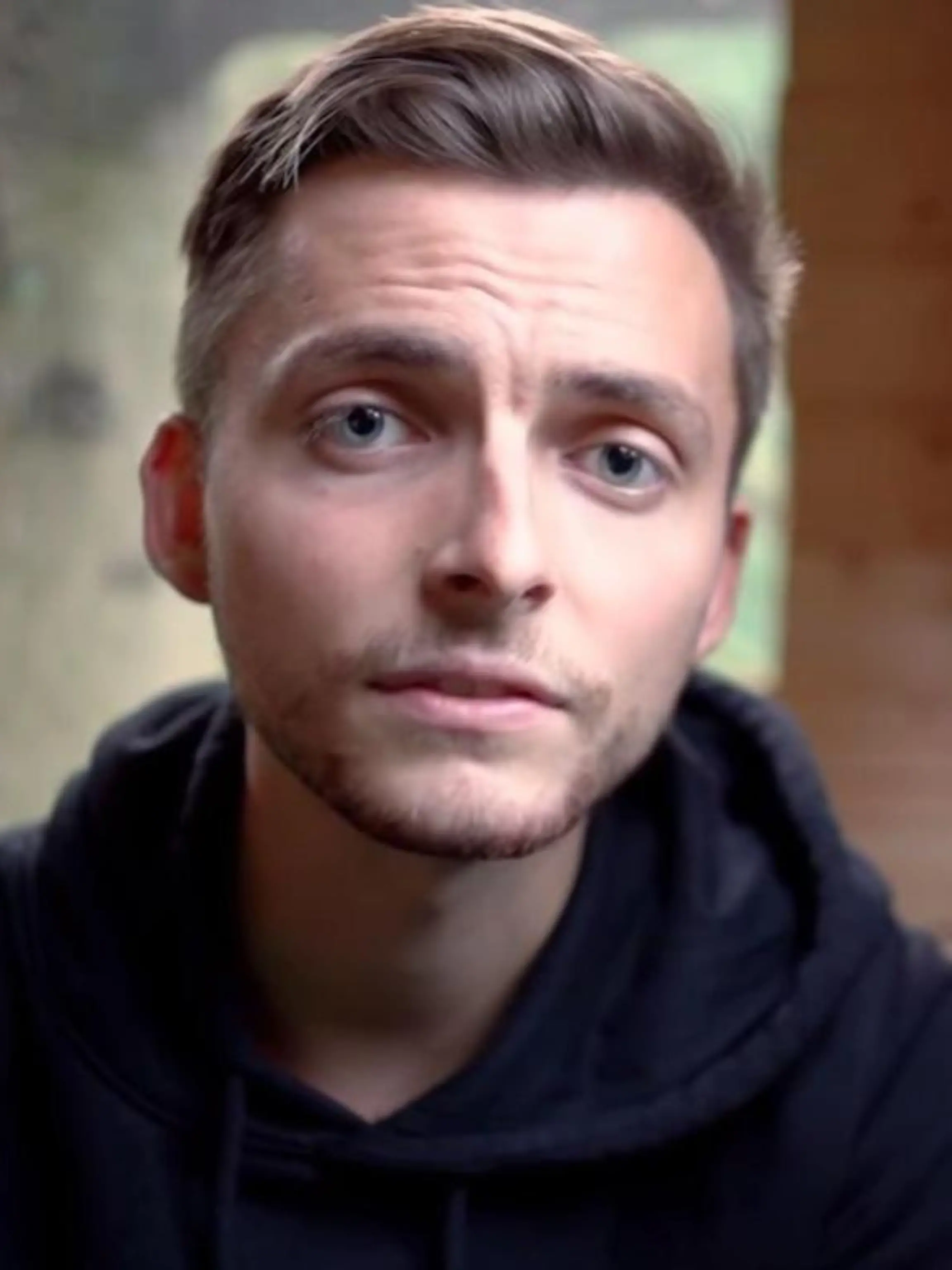 YouTuber Philipp Mickenbecker verkündet seinen Fans eine traurige Nachricht: Er hat Krebs.
