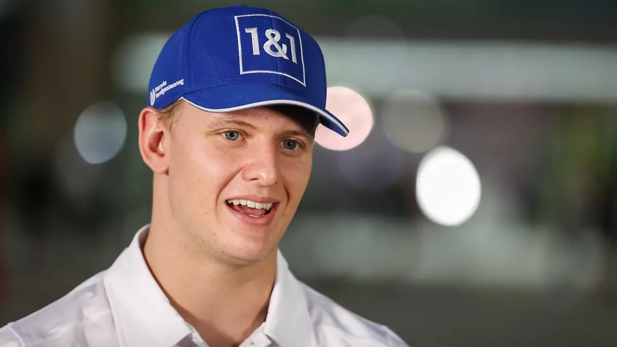  SCHUMACHER Mick ger, Haas F1 Team VF-21 Ferrari, portrait during the Formula 1 stc Saudi Arabian Grand Prix 2021, 21th round of the 2021 FIA Formula One World Championship, WM, Weltmeisterschaft from December 3 to 5, 2021 on the Jeddah Corniche Circuit, in Jeddah, Saudi Arabia - F1 - SAUDI ARABIAN GRAND PRIX 2021 DPPI/Panoramic PUBLICATIONxNOTxINxFRAxITAxBEL 00121043_AV6_0528