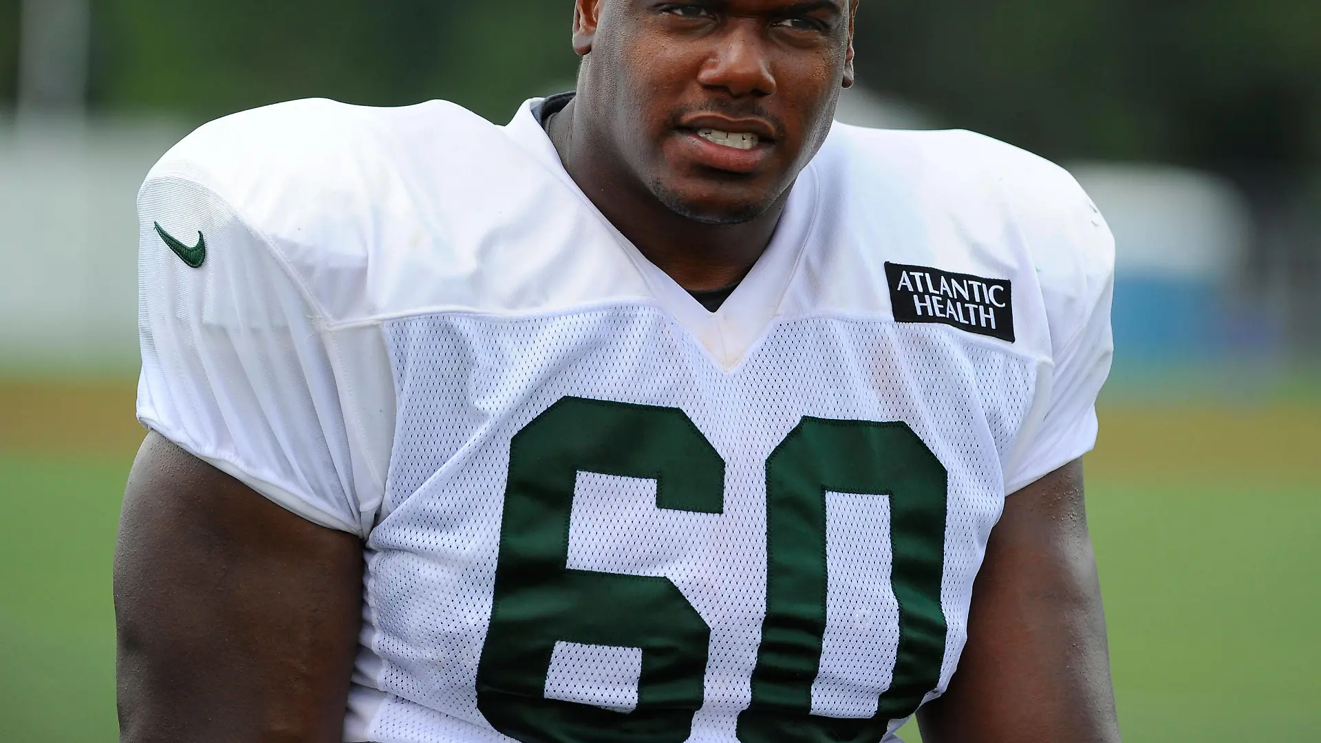 NFL, American Football Herren, USA New York Jets-Training Camp Aug 4, 2014 Cortland, NY, USA New York Jets tackle D Brickashaw Ferguson 60 walks to the locker room following training camp at SUNY Cortland. Cortland SUNY Cortland NY USA, EDITORIAL USE ONLY PUBLICATIONxINxGERxSUIxAUTxONLY Copyright: xRichxBarnesx 8013821