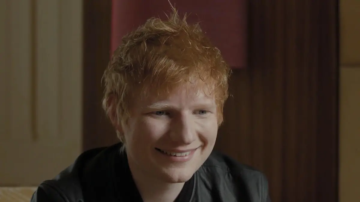 So viel Gehalt zahlt er sich jährlich aus Superstar Ed Sheeran