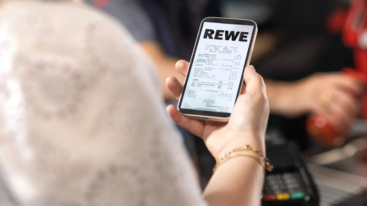 Rewe will ein eigenes Bezahlsystem einführen.