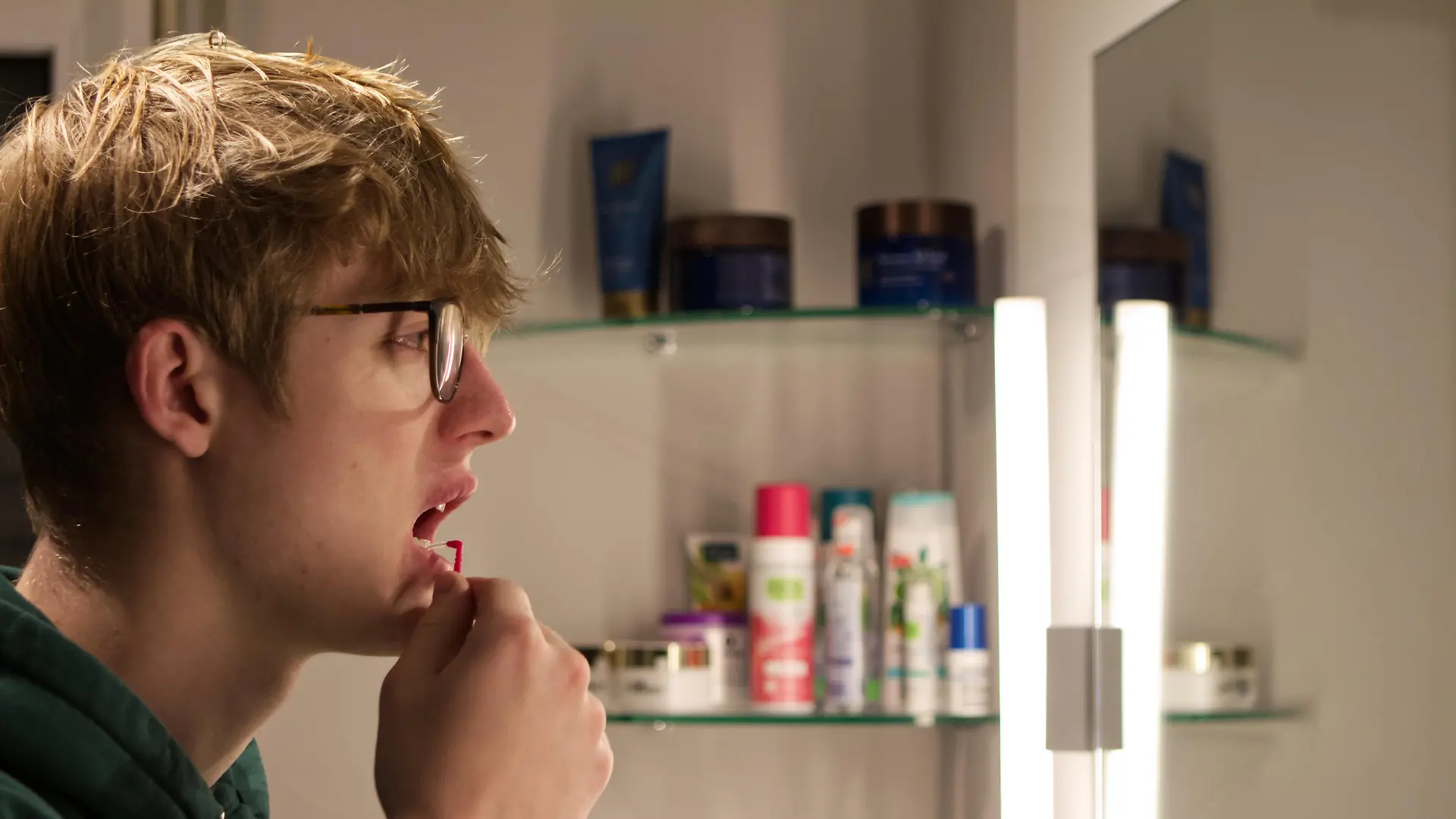 Interdentalbürsten reinigen da, wo die normal Zahnbürste nicht hinkommt
