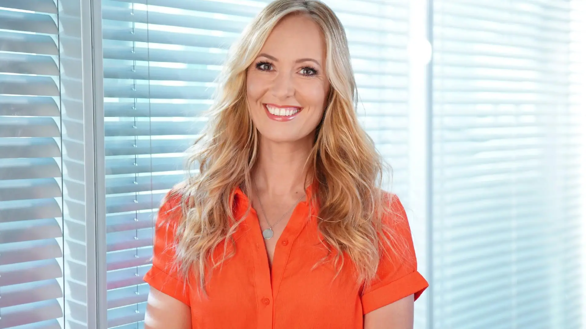 Moderatorin Angela Finger-Erben