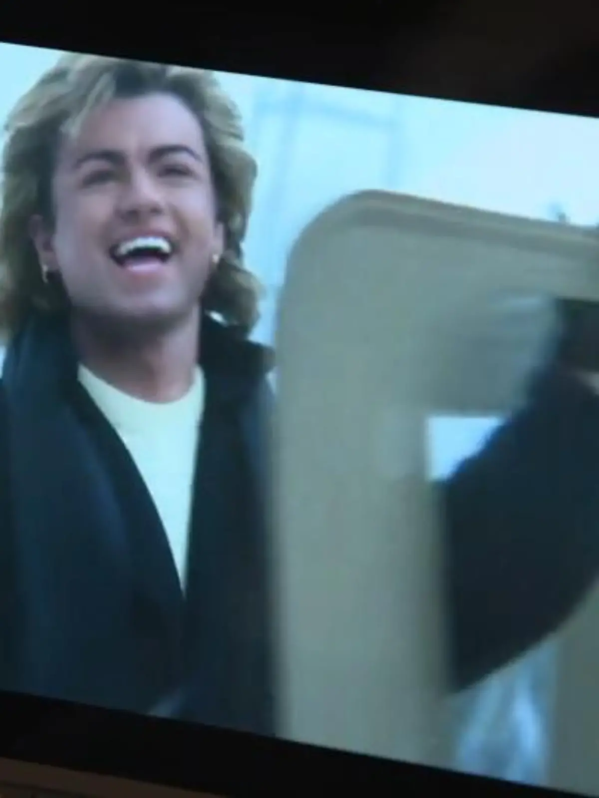 Laut einer YouTube-Statistik wird "Last Christmas" - DER Weihnachtssong überhaupt - rund 40 Prozent weniger gesucht als noch in den Jahren zuvor. Woran liegt das? Stirbt der Hit von Wham! etwa aus? Ein RTL-Reporter geht der Sache auf den Grund.