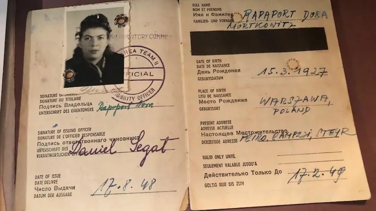 Doras Flüchtlingspass vom 17. August 1948