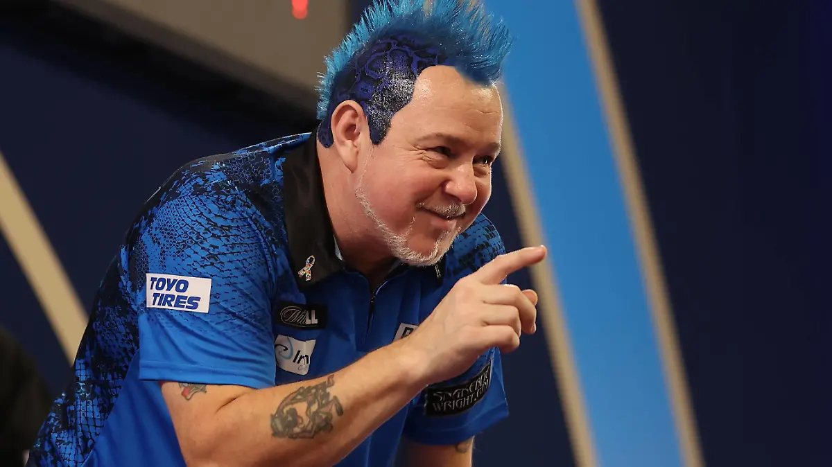 2nd January 2022 Alexandra Palace, London, England: The William Hill World Darts Tournament, semi finals Peter Wright celebrates the win against Gary Anderson PUBLICATIONxNOTxINxUK ActionPlus12352782 ShaunxBrooks