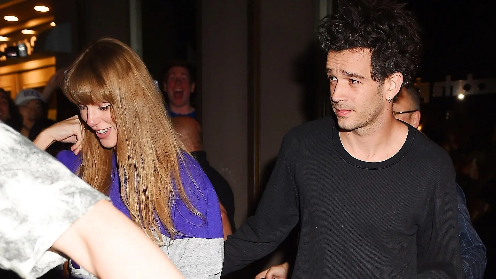 New York, NY - Taylor Swift and her boyfriend Matthew Healy leave Electric Lady Studios in New York City.
Pictured: Taylor Swift, Matthew Healy
BACKGRID USA 15 MAY 2023 


