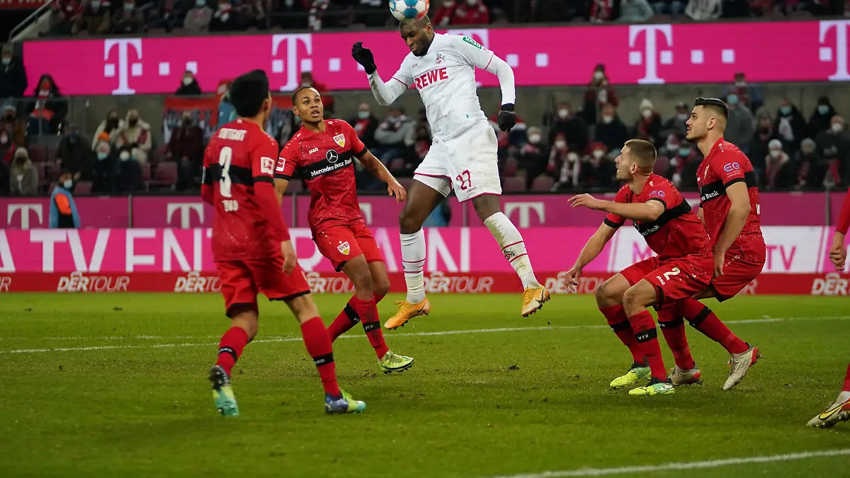 GER, 1.FBL. 1. FC Koeln vs. VfB Stuttgart / 19.12.2021, Rheinenergie Stadion, Koeln, GER, 1.FBL. 1. FC Koeln vs. VfB Stuttgart, im Bild: 1:0 fuer Koeln durch Anthony Modeste FC Koeln 27, *** GER, 1 FBL 1 FC Koeln vs VfB Stuttgart 19 12 2021, Rheinenergie Stadion, Koeln, GER, 1 FBL 1 FC Koeln vs VfB Stuttgart, pictured 1 0 for Koeln by Anthony Modeste FC Koeln 27 , nordphotoxGmBHx/xMeuter nph00351