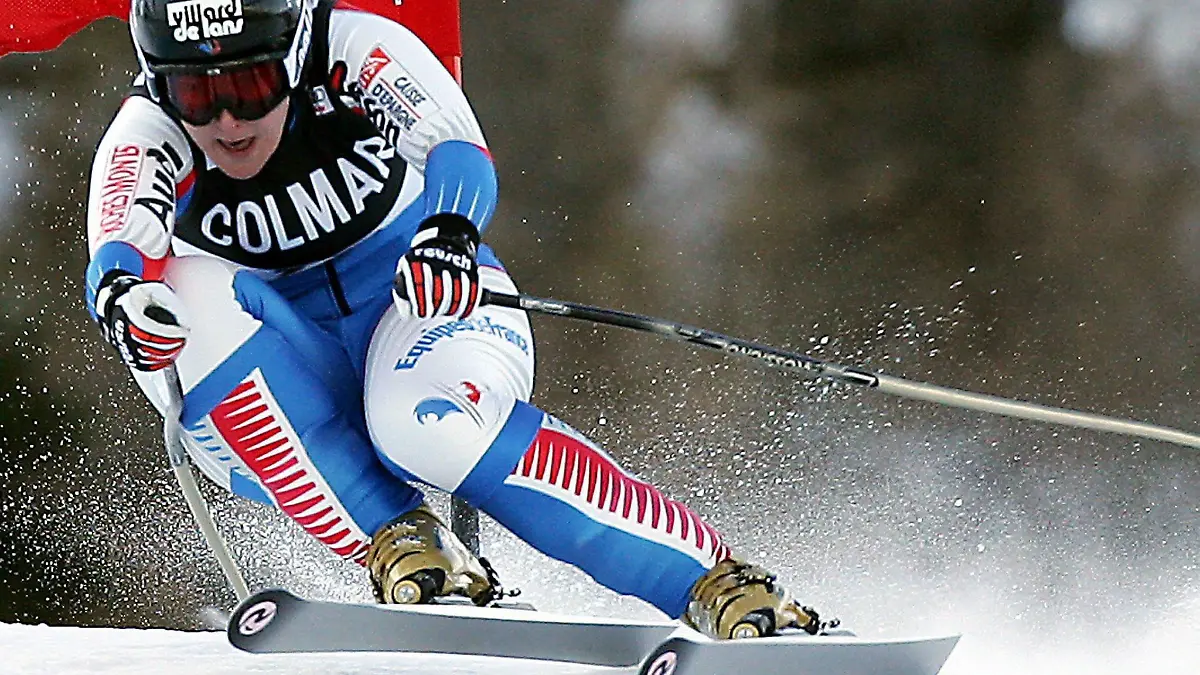 Die Französin Carole Montillet-Carles fährt am 07.01.2005 im italienischen Santa Caterina auf der Piste "Deborah Compagnoni" beim Abfahrt-Weltcup auf Platz 3 der Konkurrenz. +++(c) dpa - Report+++