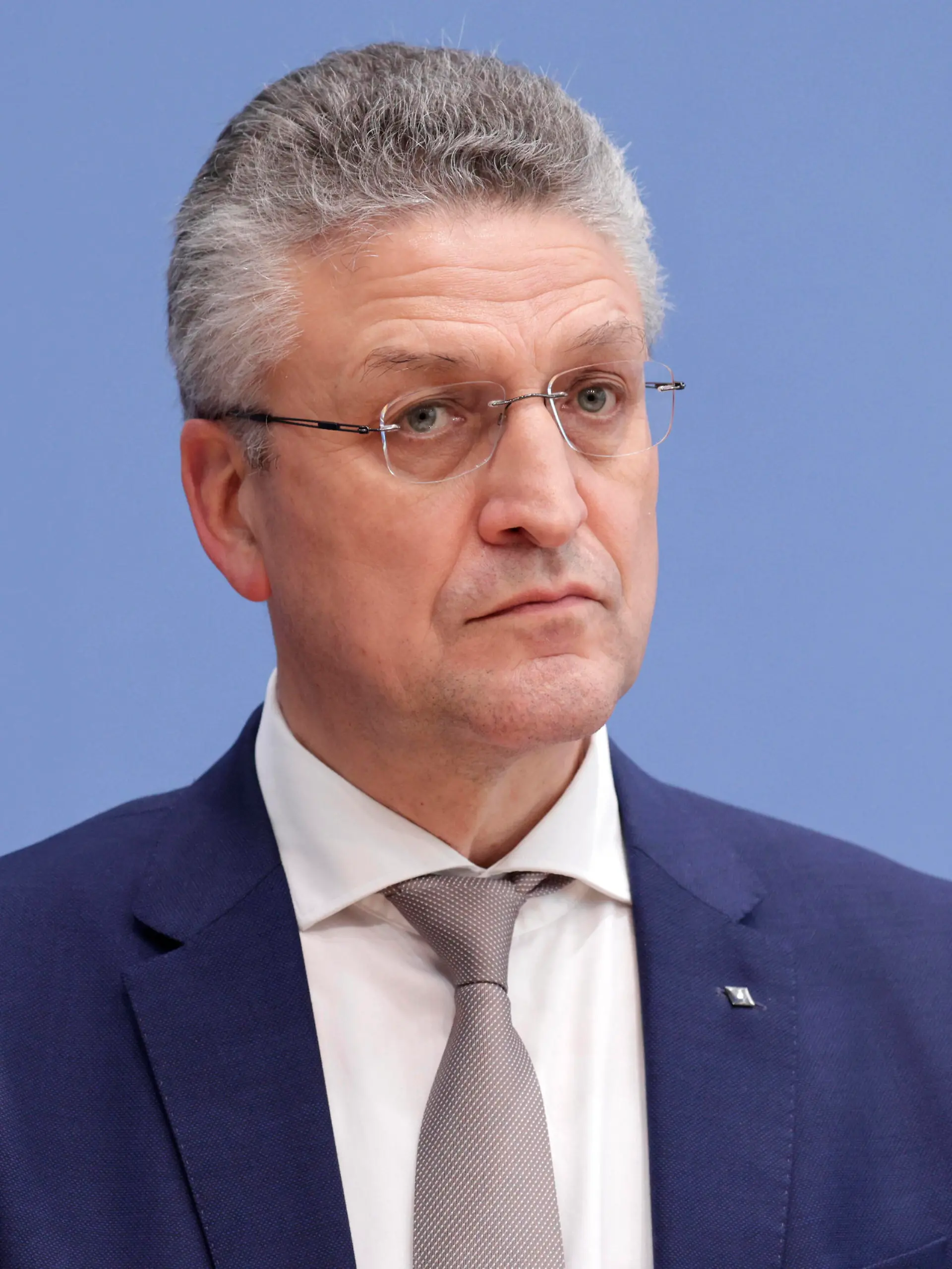  Prof. Dr. Lothar H. Wieler, Praesident Robert-Koch-Institut RKI, PK zu - Kinderimpfung und Corona, DEU, Berlin, 16.12.2021 *** Prof Dr Lothar H Wieler, President Robert Koch Institute RKI , PK on Childhood Vaccination and Corona, DEU, Berlin, 16 12 2021