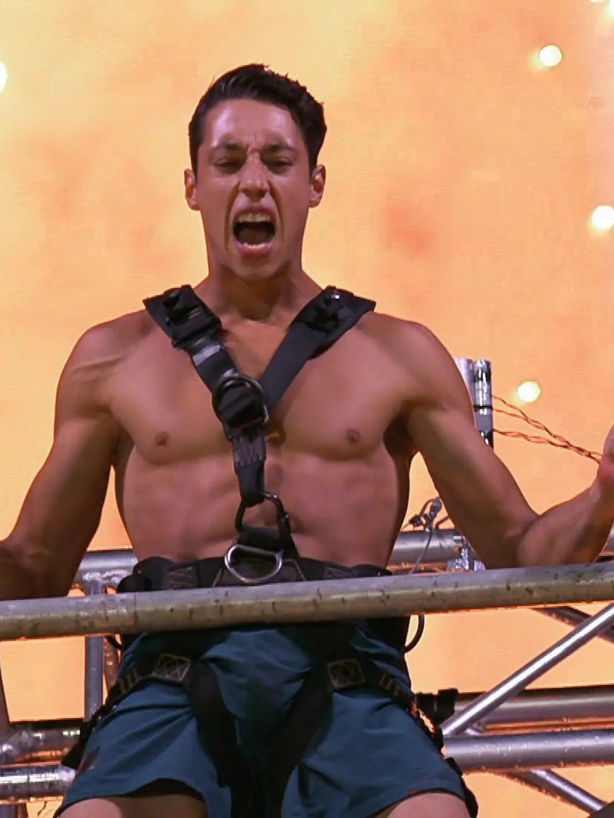Rene Casselly gewinnt "Ninja Warrior Germany" 2021
