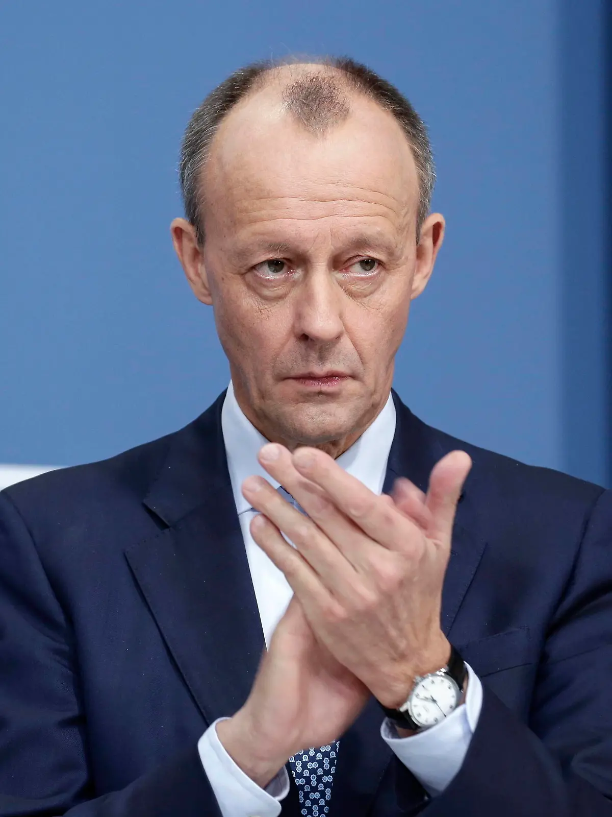  17.12.2021, Berlin, Deutschland - CDU-Parteizentrale. Pressekonferenz zum Ausgang der Mitgliederbefragung um den CDU-Vorsitz im Konrad-Adenauer-Haus. Foto: Friedrich Merz, hat von den CDU-Mitgliedern die meisten Stimmen fuer den CDU-Vorsitz bekommen. *** 17 12 2021, Berlin, Germany CDU party headquarters Press conference on the outcome of the member poll for the CDU presidency at the Konrad Adenauer Haus Photo Friedrich Merz, has received the most votes from CDU members for the CDU presidency
