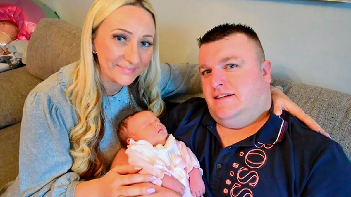 Dated: 15/12/2021
MUM GIVES BIRTH TO HEALTHY GIRL AFTER SUFFERING 14 MISCARRIAGES 
Gina Mcguinness  has given birth to a healthy baby girl after suffering the heartache of 14 miscarriages.
After 11 years of trying and multiple setbacks, Gina Mcguinness and partner Simon Crowe have welcomed beautiful baby daughter Lola Mae Crowe into the world.
She was born at Middlesbrough's James Cook Hospital on Sunday, December 12, weighing 8lbs 9oz.
Gina, 37, gave birth after having just one chance of success through IVF which was delayed twice due to the pandemic, and also coming down with Covid during her pregnancy.
See copy by North News 