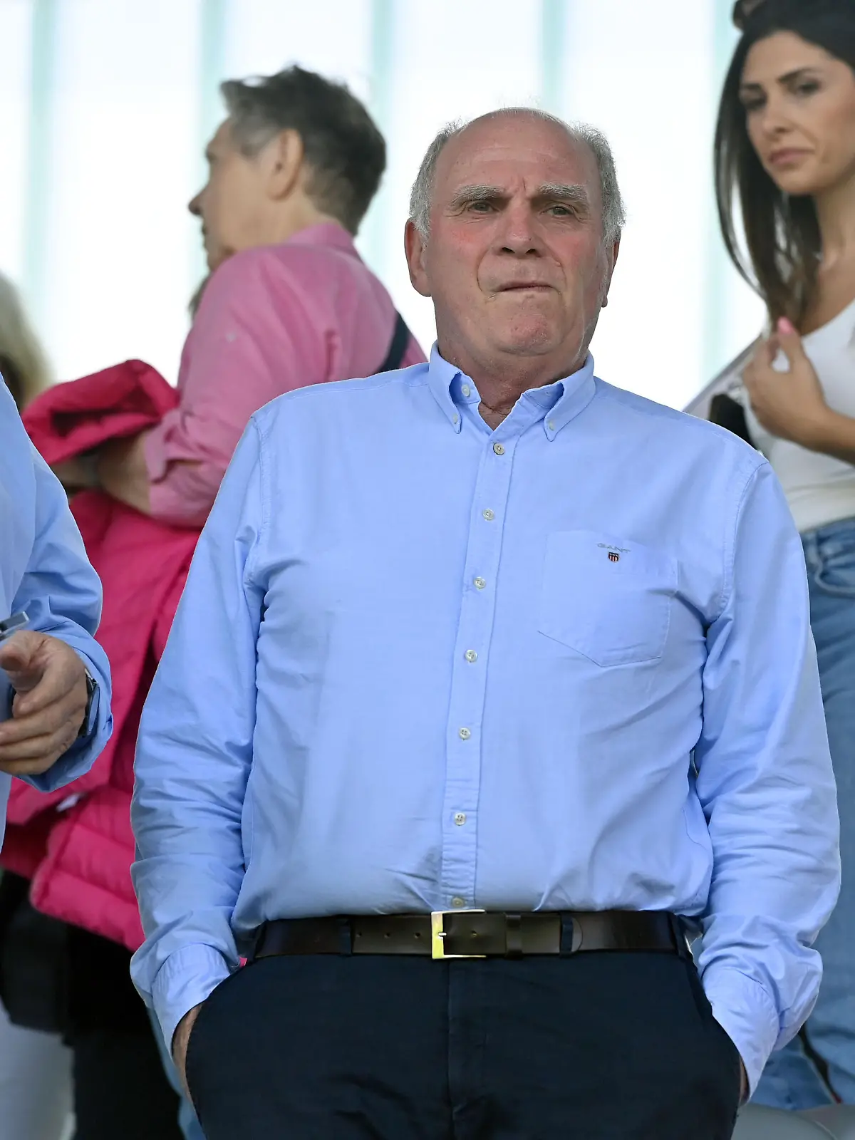 Uli HOENESS (H?ness,Ehrenpraesident Bayern Muenchen) mit FC ayern Fahrer Bruno KOVACEVIC (li) auf der Tribuene. Fussball Flyeralarm Bundesliga der Frauen Saison 2022/2023, 22.Spieltag, Spieltag22, FC Bayern Muenchen - Turbine Potsdam 11-1 am 28.05.2023 FC Bayern Campus. ?