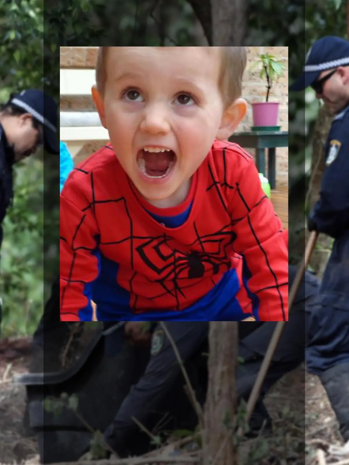 Australische Polizei such den Wald ab, davor Foto von William