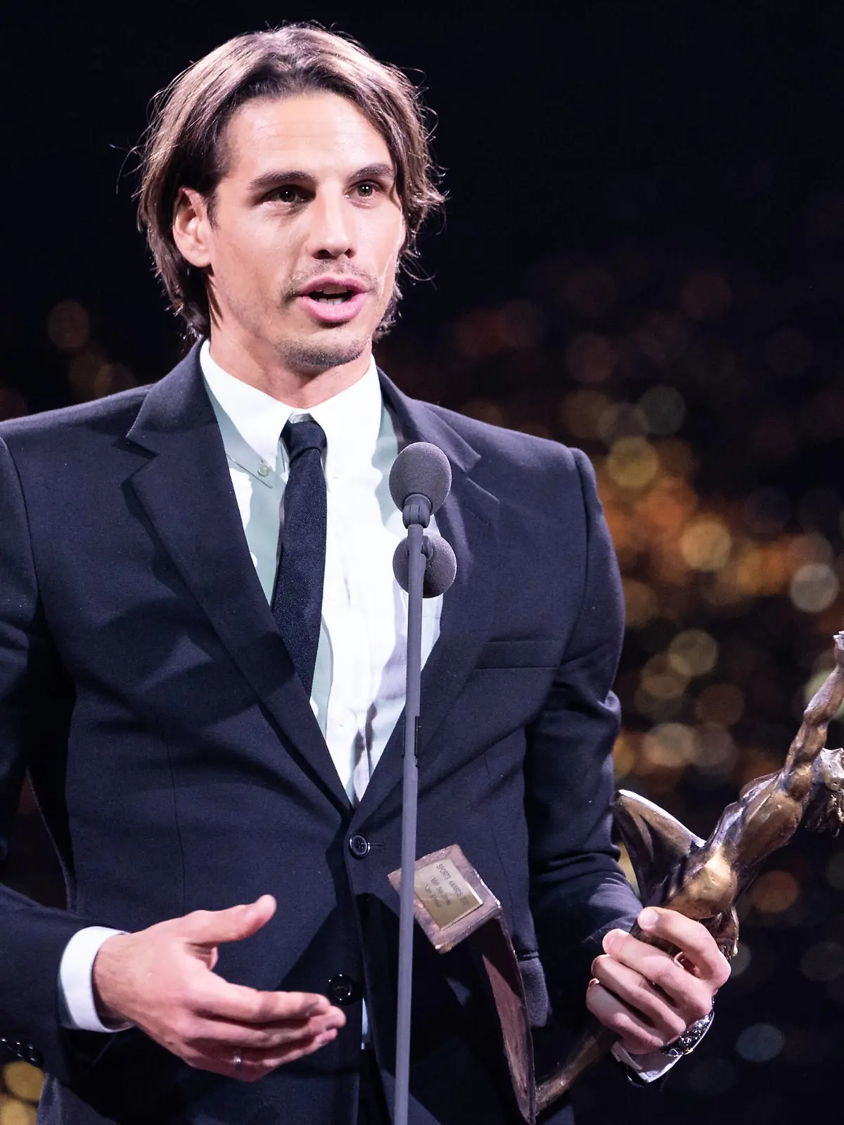  12.12.2021, Zürich, SRF Studio Leutschenbach, Swiss Sports Awards 2021, Yann Sommer ist MVP des Jahres Zürich SRF Studio Leutschenbach Zürich Schweiz *** 12 12 2021, Zurich, SRF Studio Leutschenbach, Swiss Sports Awards 2021, Yann Sommer is MVP of the Year Zurich SRF Studio Leutschenbach Zurich Switzerland PUBLICATIONxNOTxINxSUI Copyright: xJustPictures.ch/DanielaxPorcellix