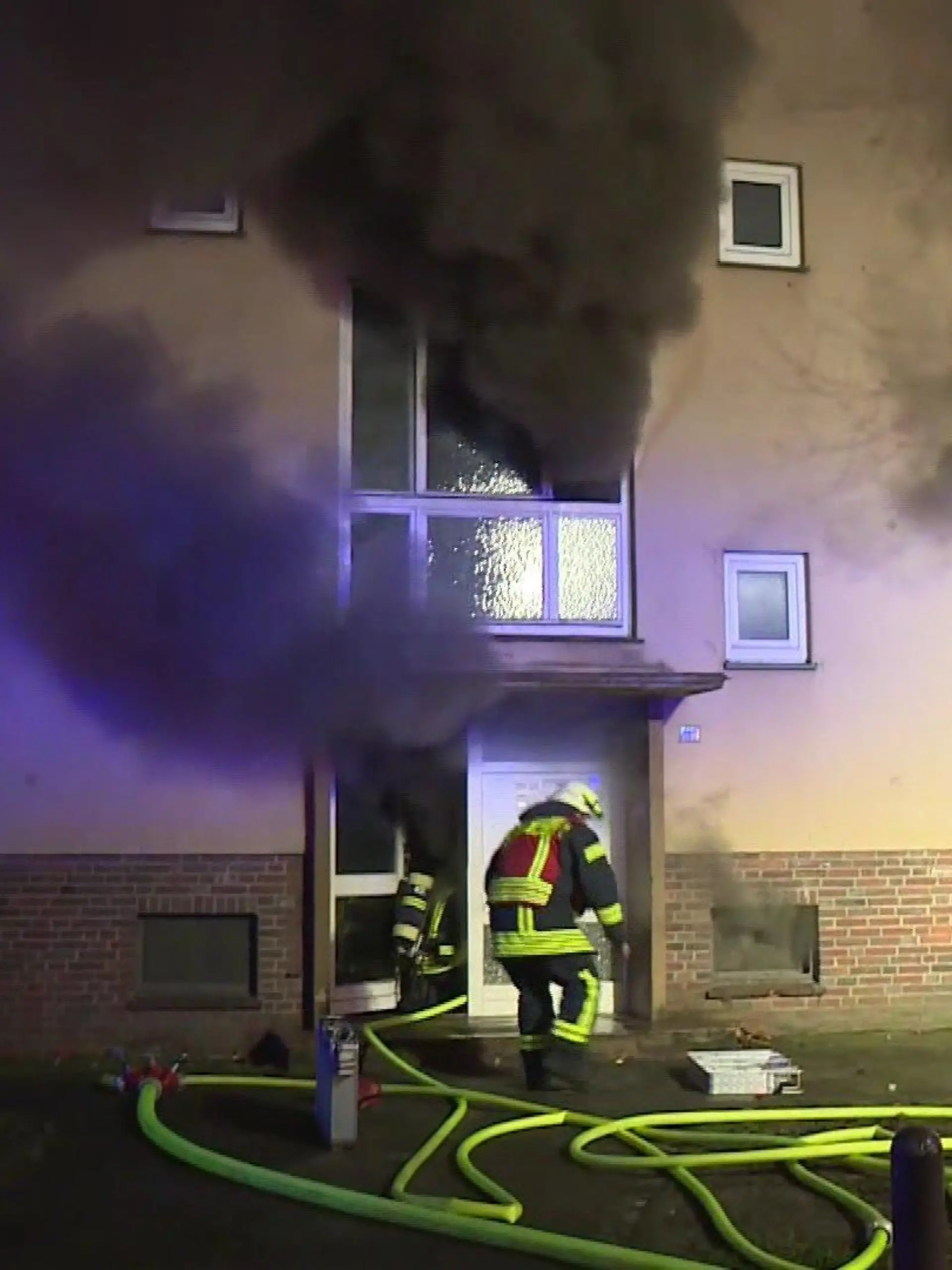 Feuer in mehreren Häusern in Delmenhorst