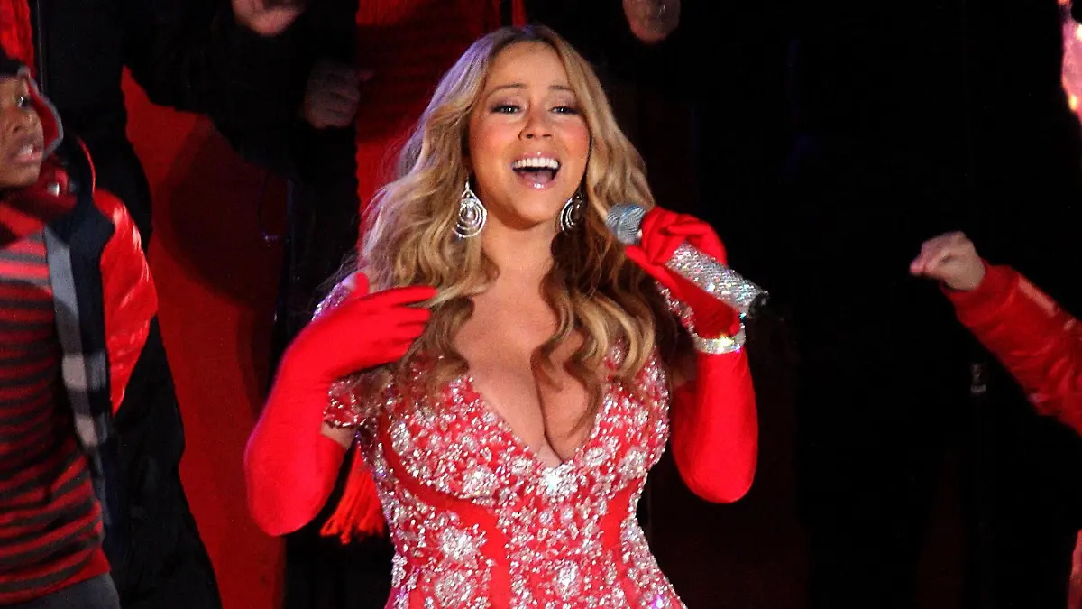 Nov. 28, 2012 - New York City, NY, USA - WWW. ....November 27 2012, New York City....Singer Mariah Carey pretapes her Christmas Tree lighting performance at the Rockerfeller Plaza on November 27 2012 in New York City....... PUBLICATIONxINxGERxSUIxAUTxONLY - ZUMAny1

Nov 28 2012 New York City NY USA www November 27 2012 New York City Singer Mariah Carey PRETAPES her Christmas Tree Lighting Performance AT The Rockerfeller Plaza ON November 27 2012 in New York City PUBLICATIONxINxGERxSUIxAUTxONLY ZUMAny1
