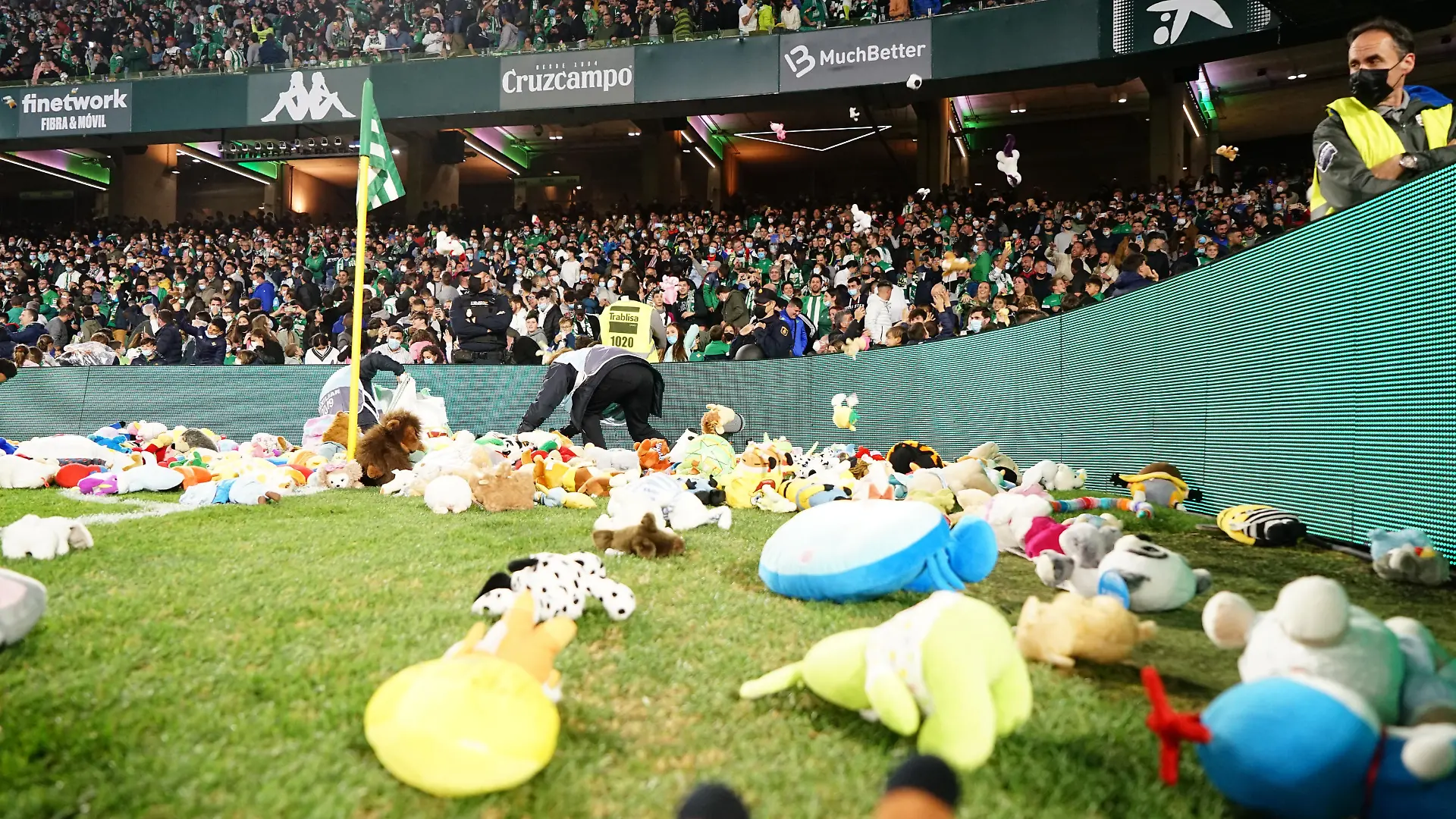 December 12, 2021, Seville, Spain: Stuffed animals seen on the grass of Benito Villamarin Stadium in Seville. Real Betis organized a rain of stuffed animals during the half time of the La Liga Santander match between Real Betis and Real Sociedad. (Credit Image: © Francis Gonzalez/SOPA Images via ZUMA Press Wire