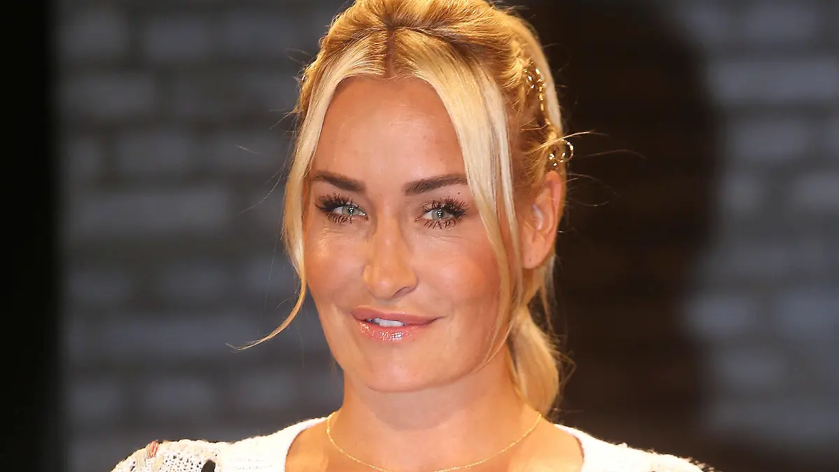 Sarah Connor zu Gast bei der 3 nach 9 ARD Talkshow am 5.10.2021 in Bremen 3 nach 9 ARD Talkshow am 5.10.2021 in Bremen *** Sarah Connor as guest at the 3 nach 9 ARD Talkshow on 5 10 2021 in Bremen 3 nach 9 ARD Talkshow on 5 10 2021 in Bremen PUBLICATIONxINxGERxSUIxAUTxONLY