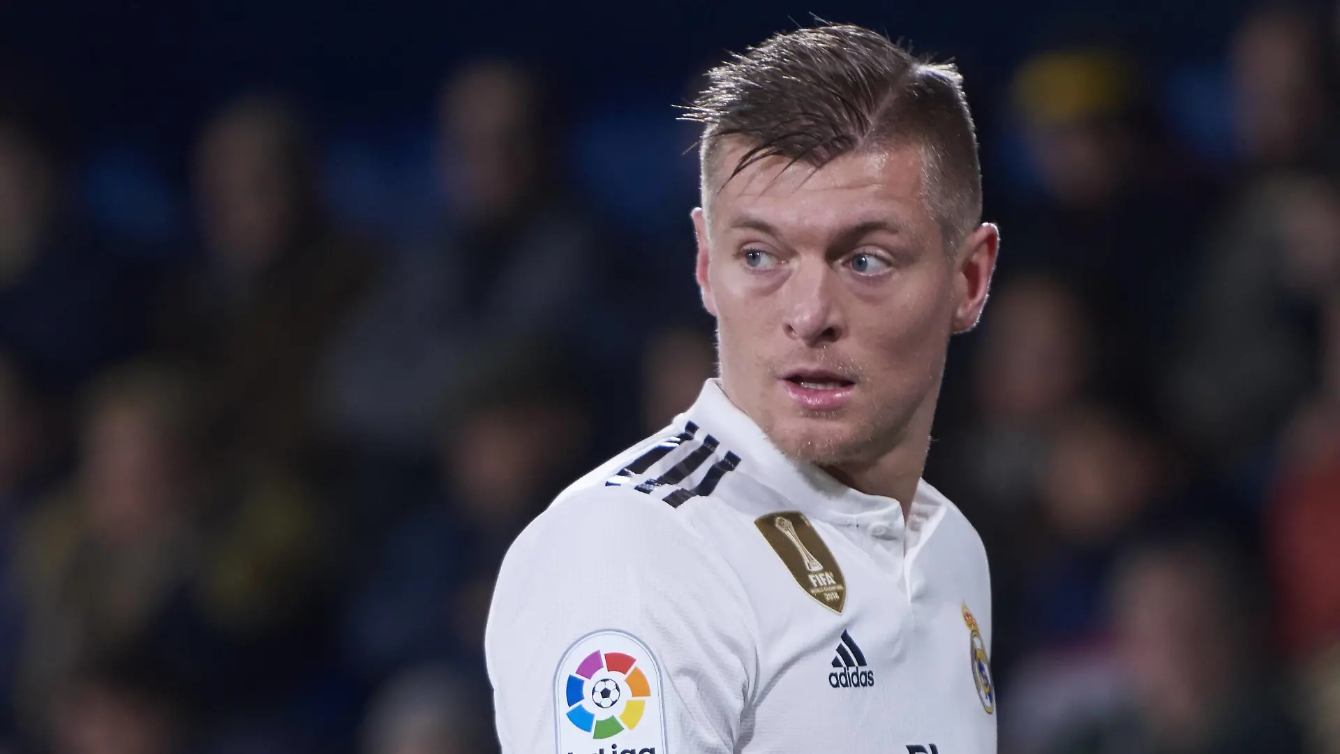VILLARREAL, SPAIN - JANUARY 03: Toni Kroos, midfielder of Real Madrid looks during the La Liga match between Villarreal CF and Real Madrid CF at Estadio de la Ceramica on January 03, 2019 in Villarreal, Spain. (Photo by Carlos Sanchez Martinez/Icon Sportswire) SOCCER: JAN 03 La Liga - Real Madrid CF at Villarreal CF PUBLICATIONxINxGERxSUIxAUTxHUNxRUSxSWExNORxDENxONLY Icon190105045