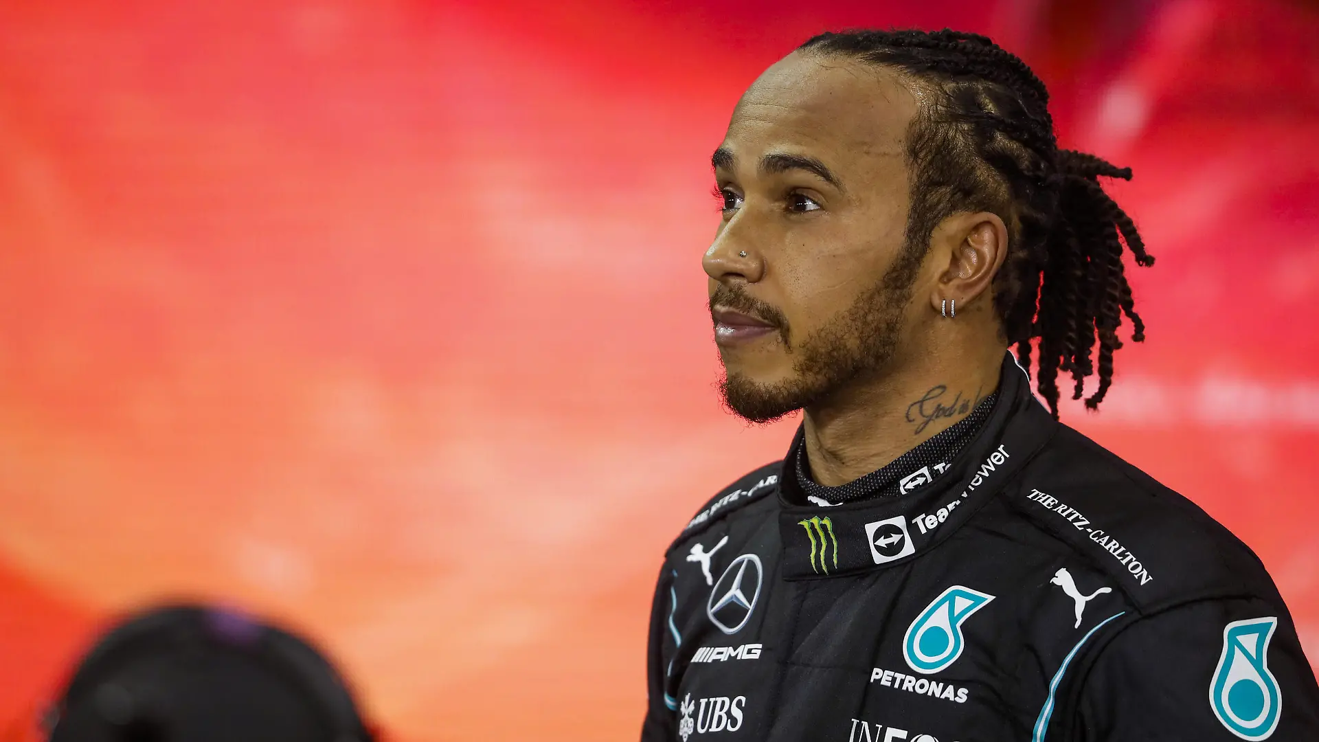 HAMILTON Lewis gbr, Mercedes AMG F1 GP W12 E Performance, portrait during the Formula 1 Etihad Airways Abu Dhabi Grand Prix 2021, 22th round of the 2021 FIA Formula One World Championship, WM, Weltmeisterschaft from December 10 to 12, 2021 on the Yas Marina Circuit, in Yas Island, Abu Dhabi - F1 - ABU DHABI GRAND PRIX 2021 - RACE DPPI/Panoramic PUBLICATIONxNOTxINxFRAxITAxBEL 00121046__V2_4143.JPG