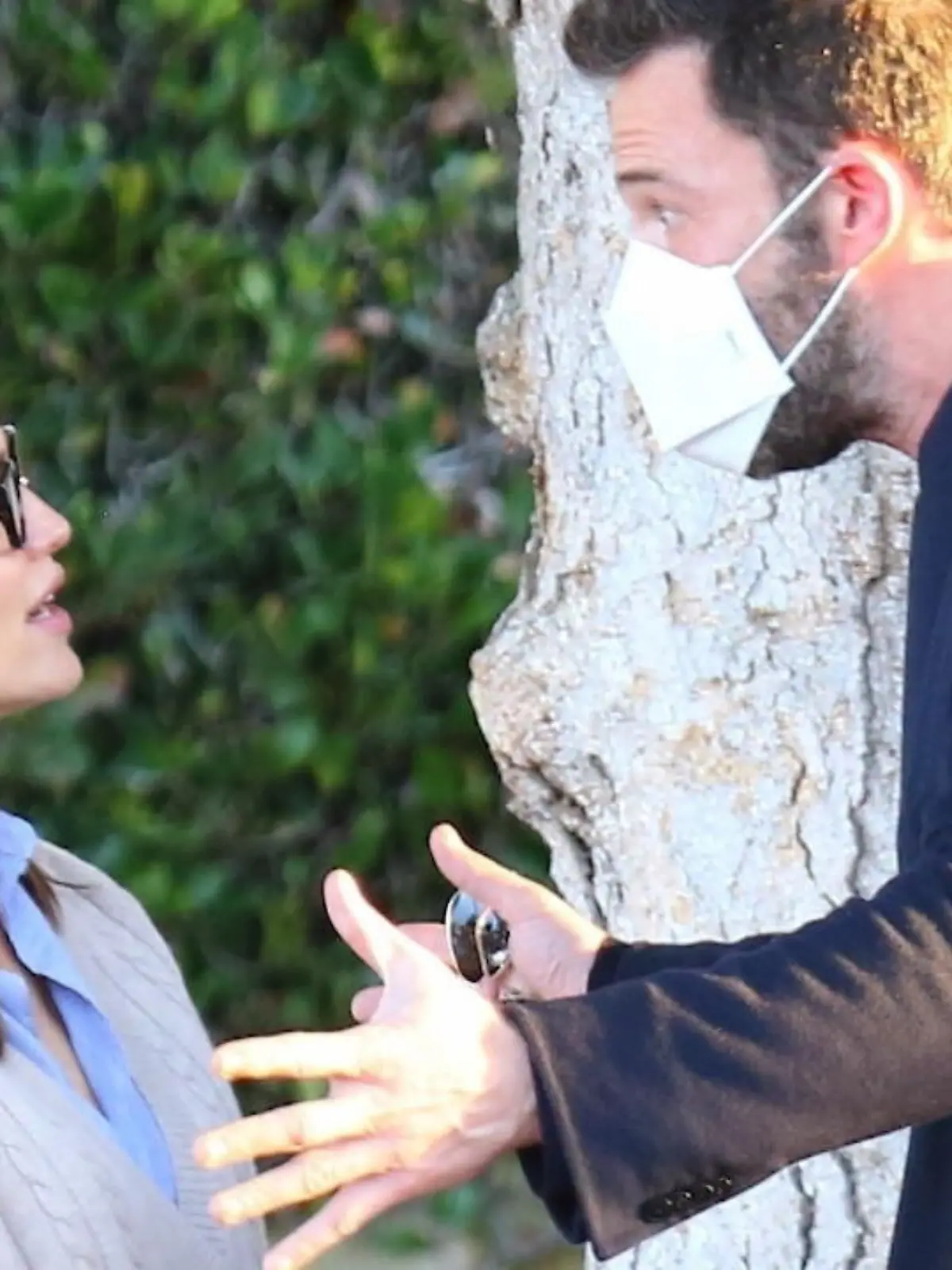 Bild zu: "Jennifer Garner und Ben Affleck diskutieren"
