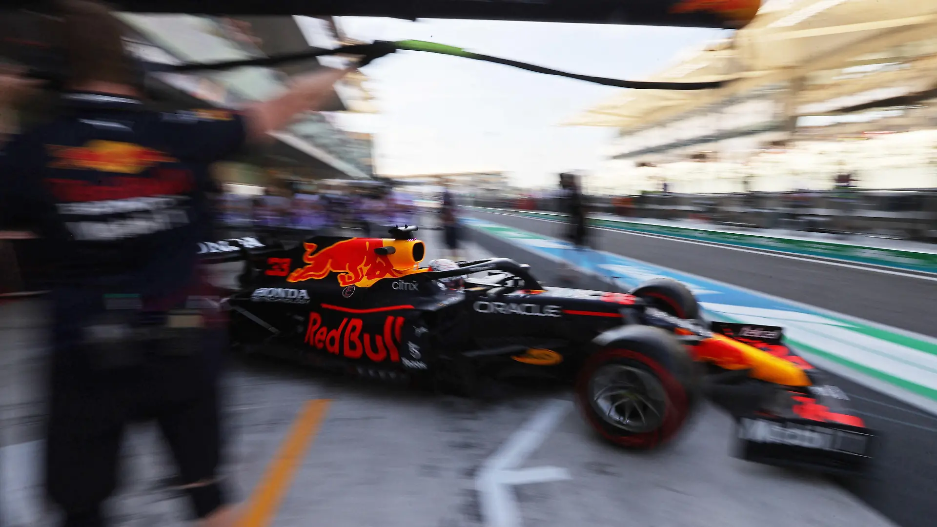 Formula One F1 - Abu Dhabi Grand Prix - Yas Marina Circuit, Abu Dhabi, United Arab Emirates - December 10, 2021 Red Bull's Max Verstappen during practice REUTERS/Hamad I Mohammed