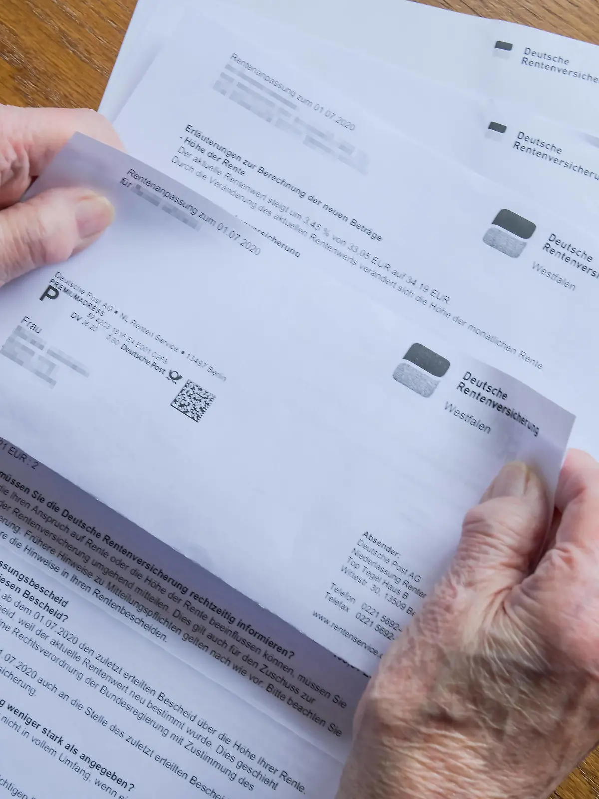  Seniorin, Rentenbescheid *** senior citizen, pension notice