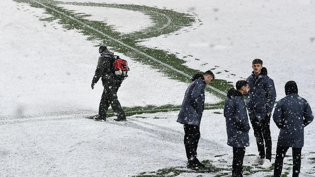 Db Bergamo 08/12/2021 - Champions League / Atalanta-Villareal / foto Daniele Buffa/Image nella foto: neve PUBLICATIONxNOTxINxITA