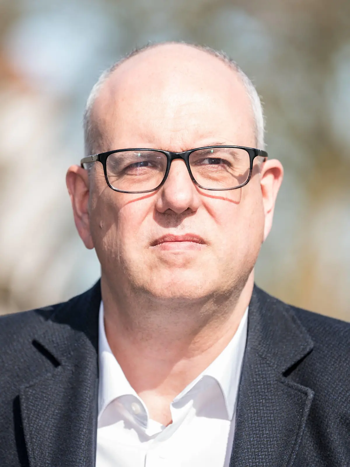 Bürgermeister Dr. Andreas Bovenschulte Bremen besucht die Ambulanz Die zweite Corona-Ambulanz wird eingerichtet um mehr Bürgerinnen und Bürgern auf eine Infektion durch das neuartige Corona-Virus testen zu können. Dadurch werden die niedergelassenen Ärztinnen und Ärzte sowie die erste Corona-Ambulanz am Standort Klinikum Bremen-Mitte entlastet. 16.03.2020, Corona-Ambulanz am Klinikum Bremen-Ost, Bremen, GER, Eröffnung zweite Corona-Ambulanz in Bremen, Germany *** Mayor Dr Andreas Bovenschulte Bremen visits the outpatient clinic The second corona outpatient clinic is set up to test more citizens for an infection by the novel corona virus This will relieve the burden on the resident doctors and the first corona outpatient clinic at the Klinikum Bremen Mitte location 16 03 2020, Corona outpatient clinic at Klinikum Bremen Ost, Bremen, GE xmex