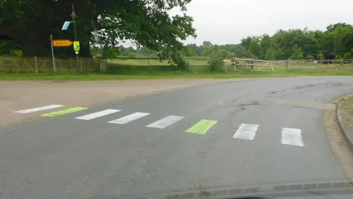 Falscher "Zebrastreifen" in Eilte