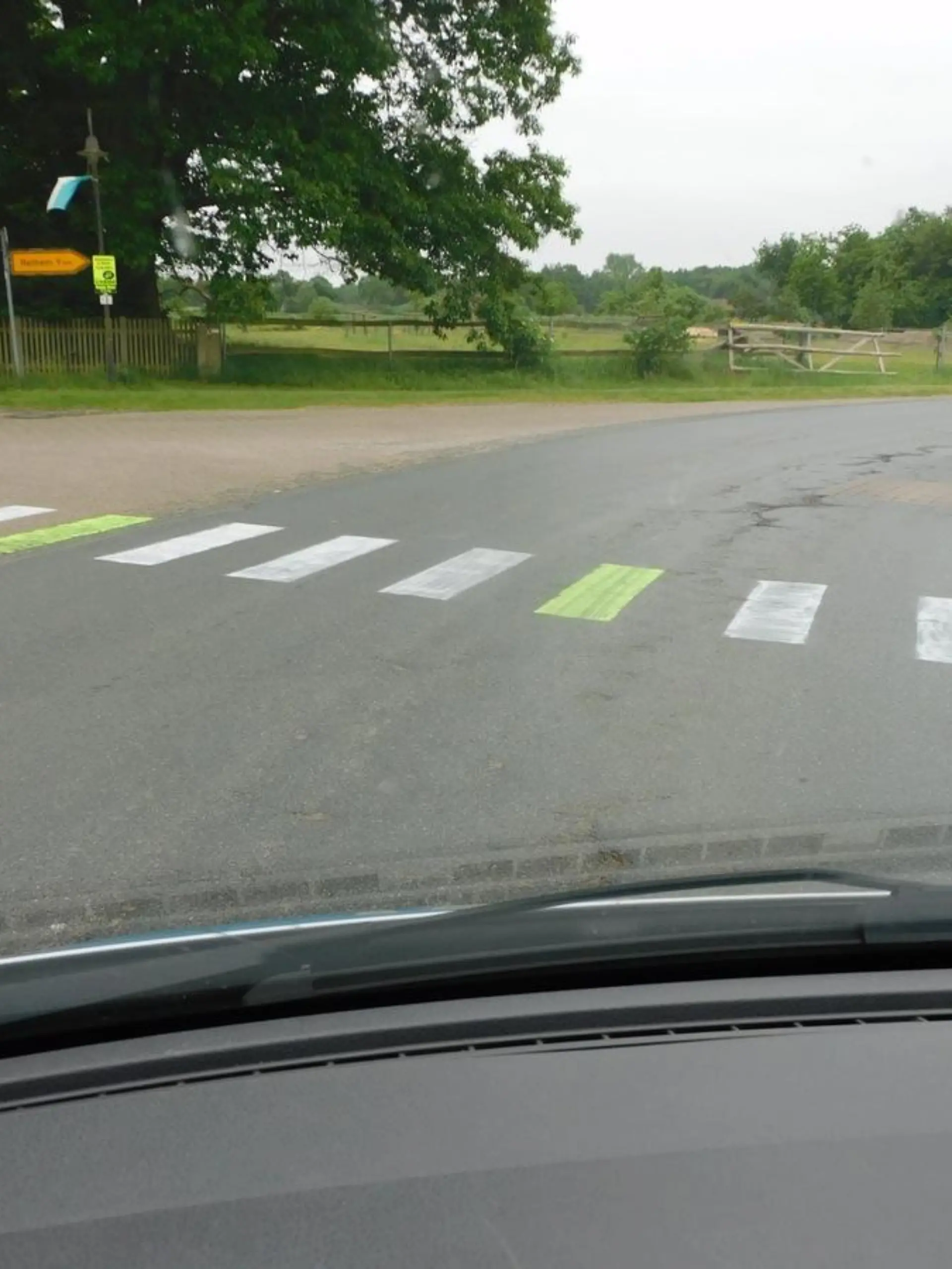 Falscher "Zebrastreifen" in Eilte