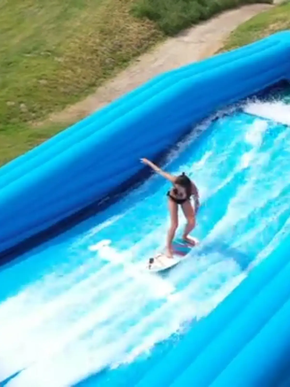 Bild zu: "Surfwelle in Therme Euskirchen"