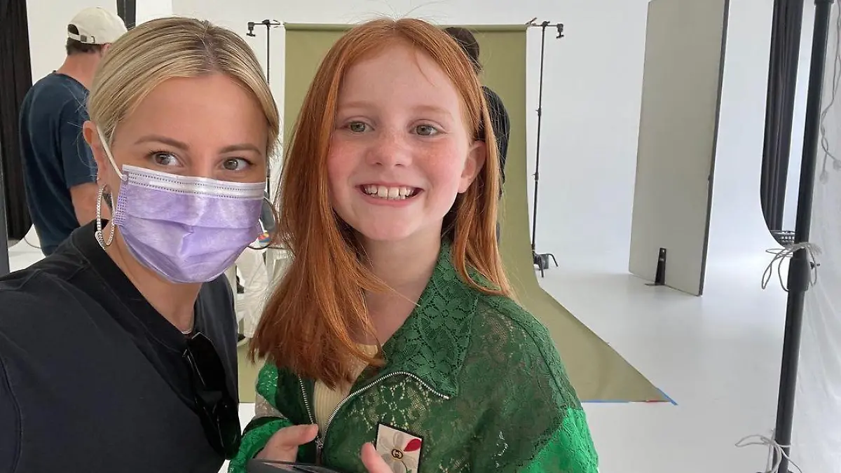 Roxy Jacenko und Pixie bei der Arbeit.