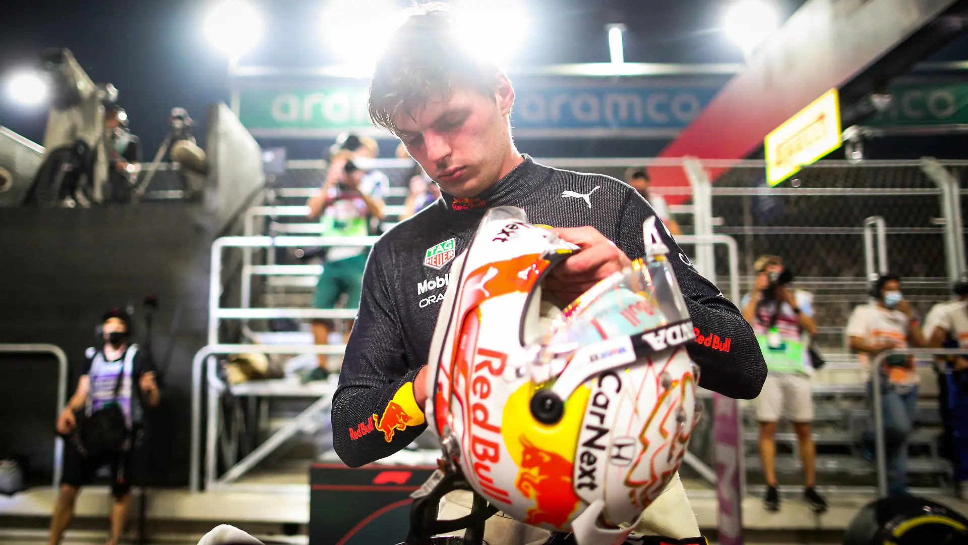  VERSTAPPEN Max ned, Red Bull Racing Honda RB16B, portrait during the Formula 1 stc Saudi Arabian Grand Prix 2021, 21th round of the 2021 FIA Formula One World Championship, WM, Weltmeisterschaft from December 3 to 5, 2021 on the Jeddah Corniche Circuit, in Jeddah, Saudi Arabia - F1 - SAUDI ARABIAN GRAND PRIX 2021 - RACE DPPI/Panoramic PUBLICATIONxNOTxINxFRAxITAxBEL 20211205_GOODEN_FG0O3922