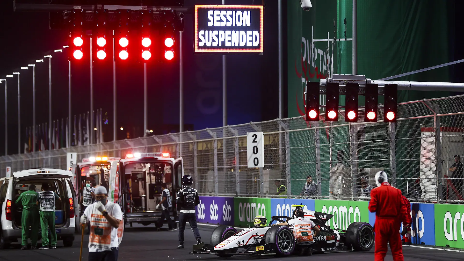 Pourchaire Th o fra, ART Grand Prix, Dallara F2, after his crash on the grid of Race 3 during the 7th round of the 2021 FIA Formula 2 Championship from December 3 to 5, 2021 on the Jeddah Corniche Circuit, in Jeddah, Saudi Arabia - AUTO - FORMULA 2 2021 - JEDDAH DPPI/Panoramic PUBLICATIONxNOTxINxFRAxITAxBEL 03321018_AV6_3081.jpg 