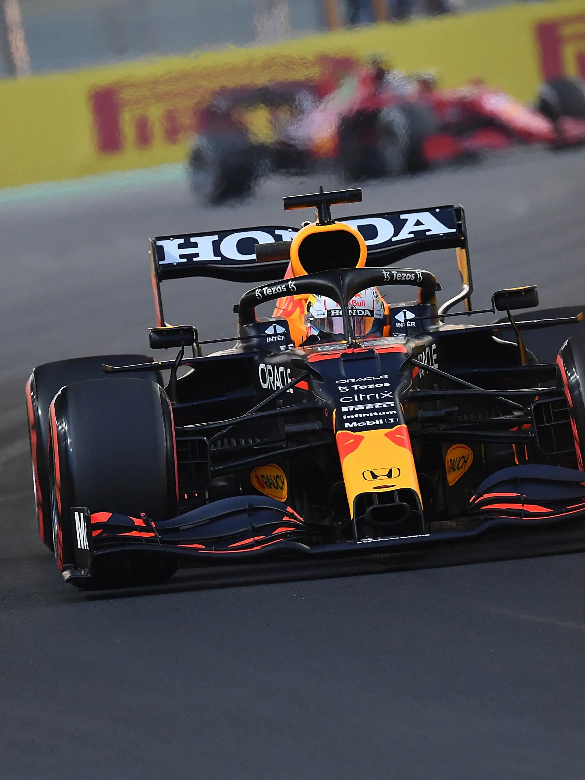 04.12.2021, Saudi-Arabien, Dschidda: Motorsport: Formel-1-Weltmeisterschaft, Grand Prix von Saudi-Arabien, 3. Freies Training. Max Verstappen aus den Niederlanden vom Team Red Bull in Aktion. Foto: Hasan Bratic/dpa +++ dpa-Bildfunk +++