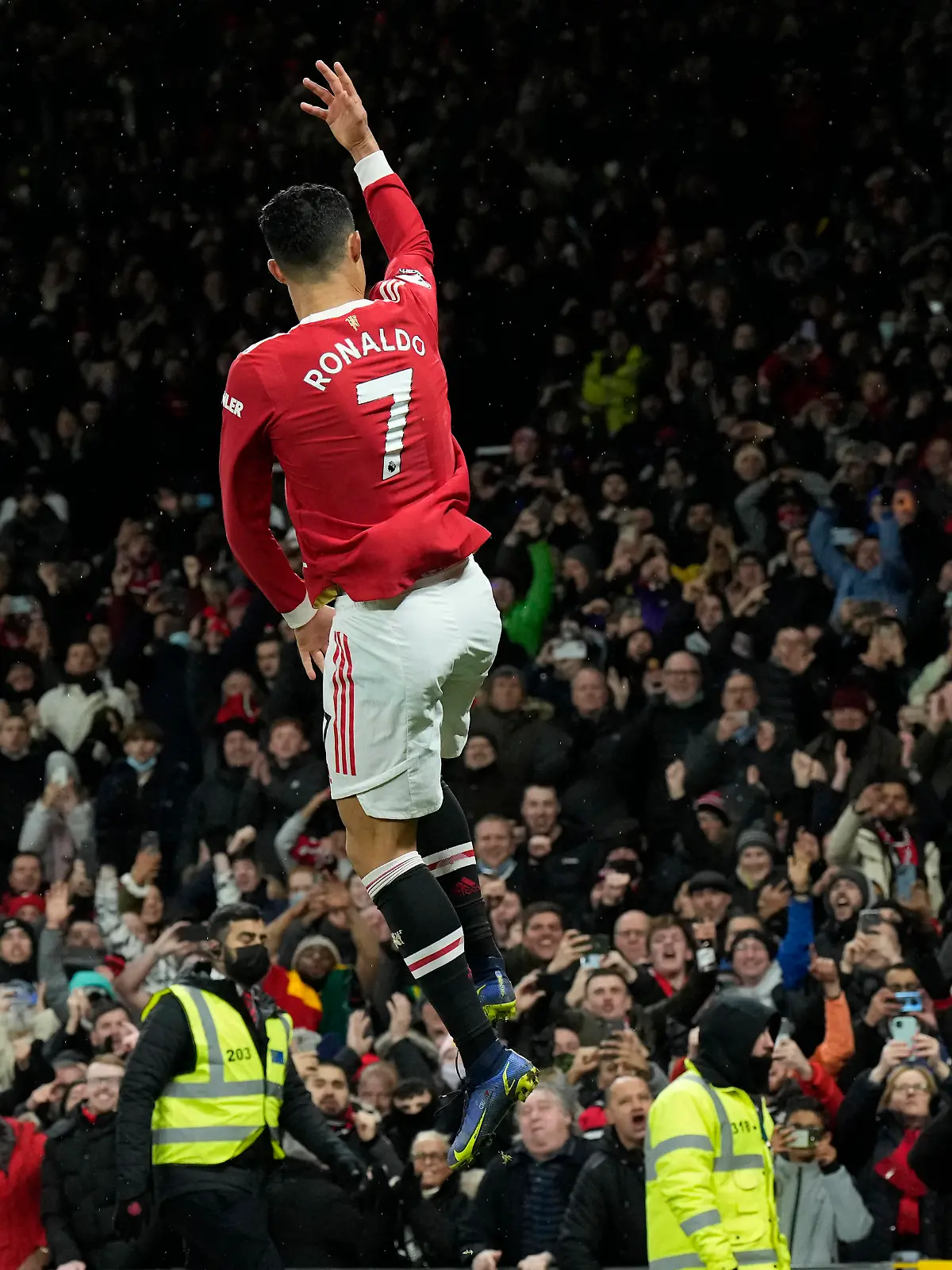  Manchester, England, 2nd December 2021. Cristiano Ronaldo of Manchester United, ManU celebrates scoring their third goal from the penalty spot during the Premier League match at Old Trafford, Manchester. Picture credit should read: Andrew Yates / Sportimage PUBLICATIONxNOTxINxUK SPI-1374-0088