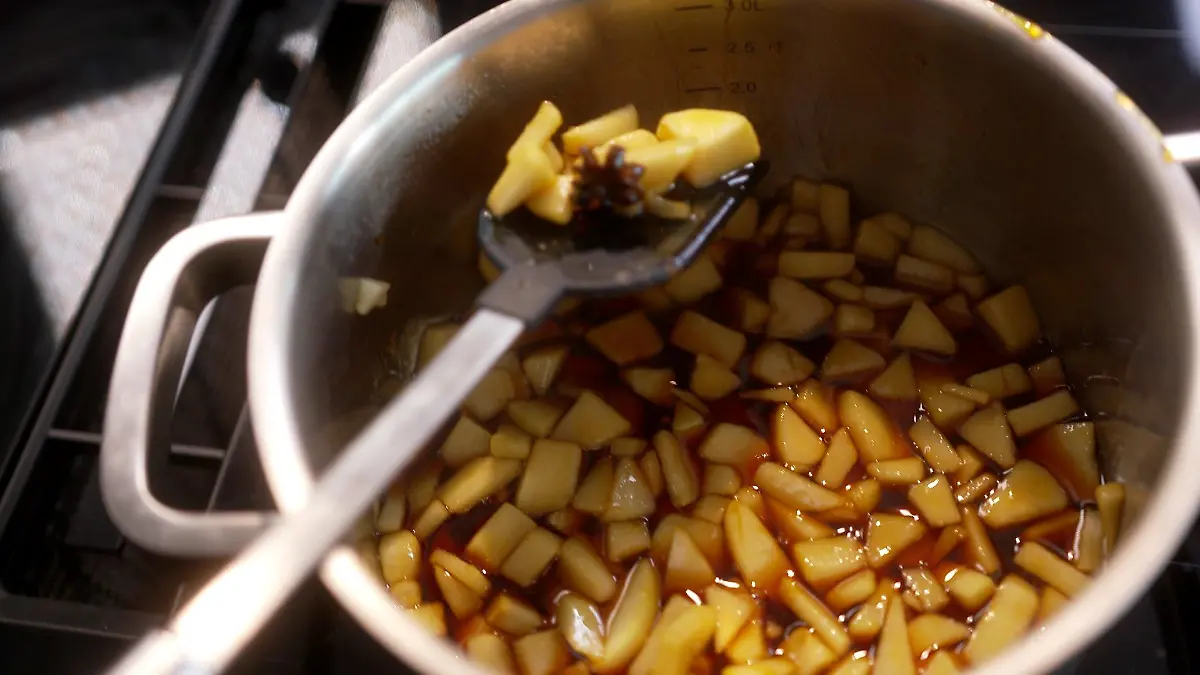 Ein leckeres Birnen-Chutney ist nicht schwer zu machen.