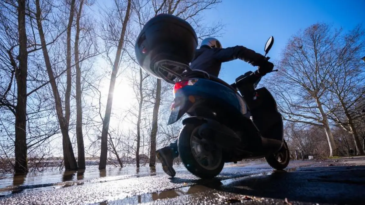 Motorrad Absteigen | Honda X Aufsteigen – GIAU