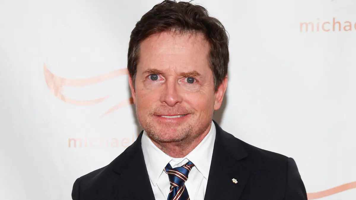 ARCHIV - 10.11.2018, USA, New York: Michael J. Fox nimmt an der Benefiz-Gala der Michael J. Fox Foundation im Hilton teil. Der «Zurück in die Zukunft»-Star feiert am 09.06.2021 seinen 60. Geburtstag. (zu dpa: «Kämpfer auch im echten Leben: Kranker Michael J. Fox wird 60») Foto: Andy Kropa/Invision/AP/dpa +++ dpa-Bildfunk +++