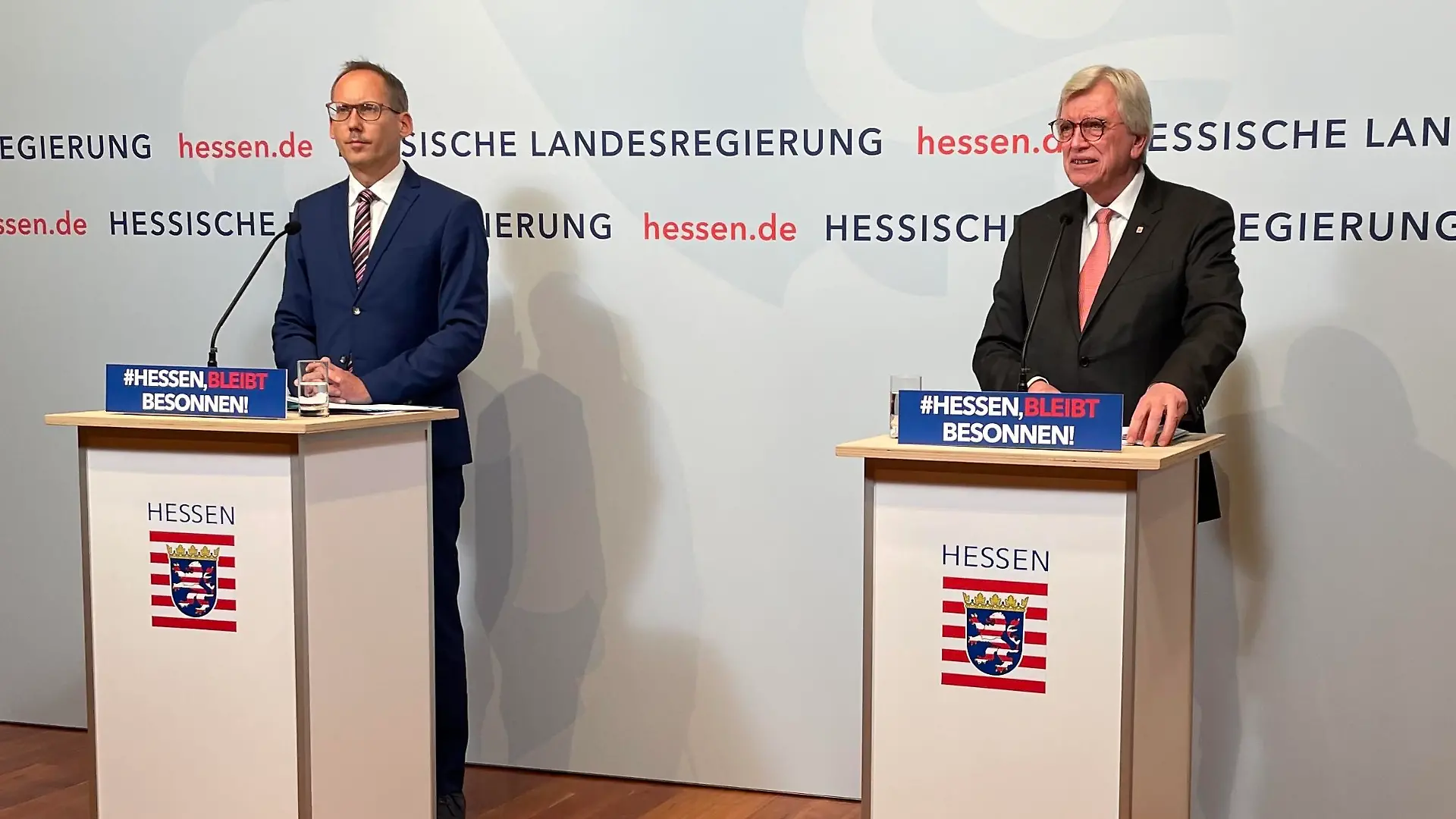 Sozialminister Kai Klose und Ministerpräsident Volker Bouffier