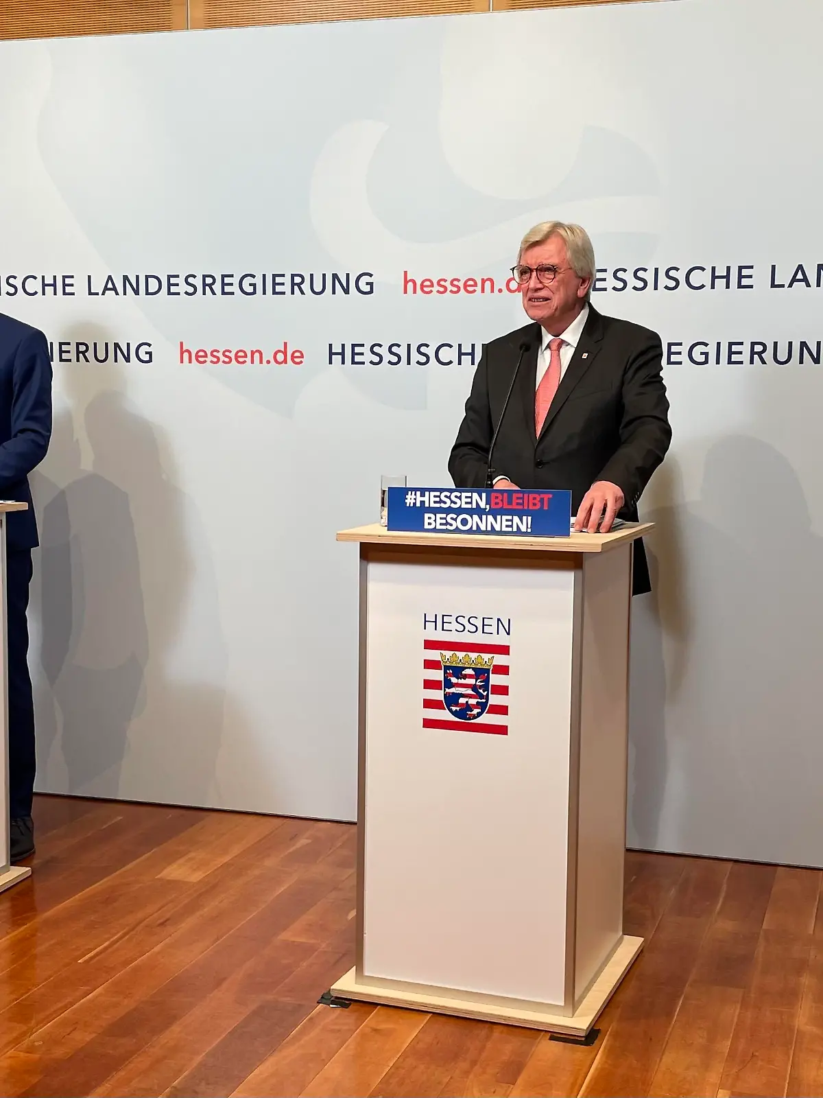 Sozialminister Kai Klose und Ministerpräsident Volker Bouffier