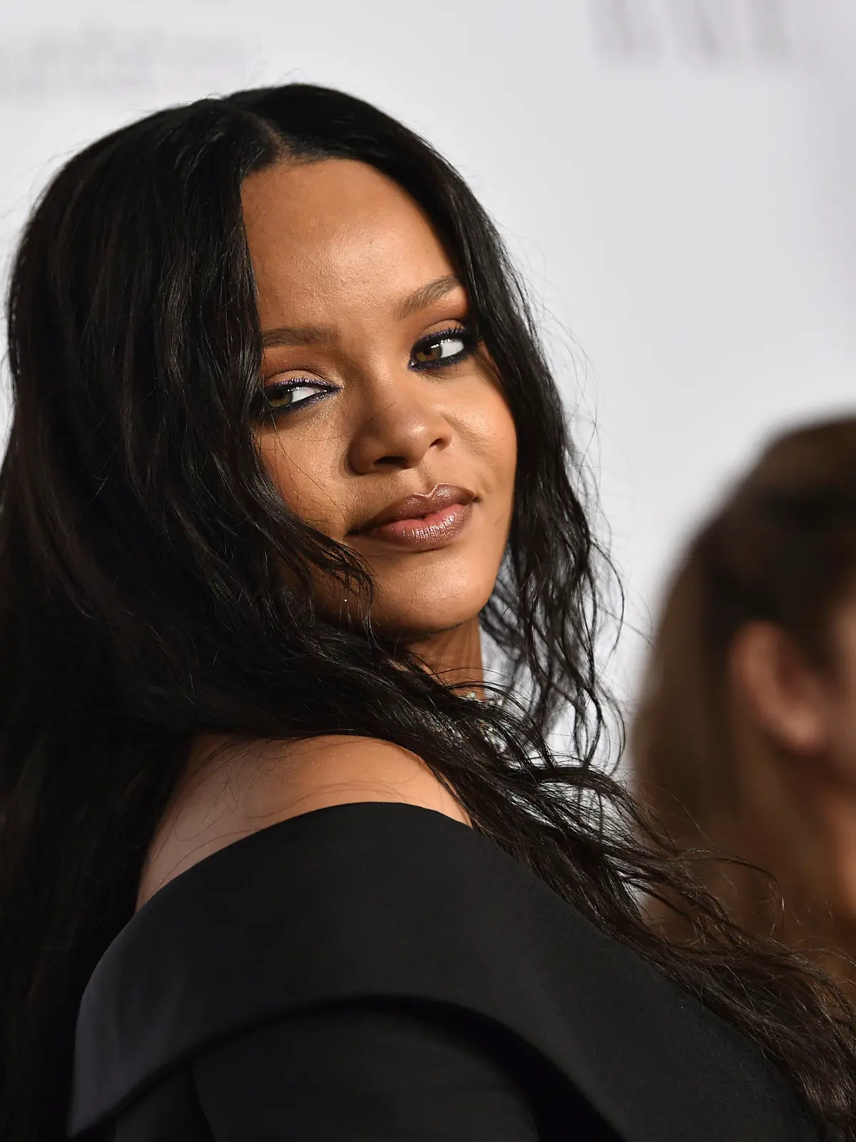 ARCHIV - Rihanna kommt am 14.09.2017 in New York (USA) zum 3. «Annual Diamond Ball», einer Wohltätigkeitsveranstaltung. (zu dpa «Rihanna trauert - Cousin an Weihnachten erschossen» vom 27.12.2017) Foto: Evan Agostini/Invision/AP/dpa +++(c) dpa - Bildfunk+++