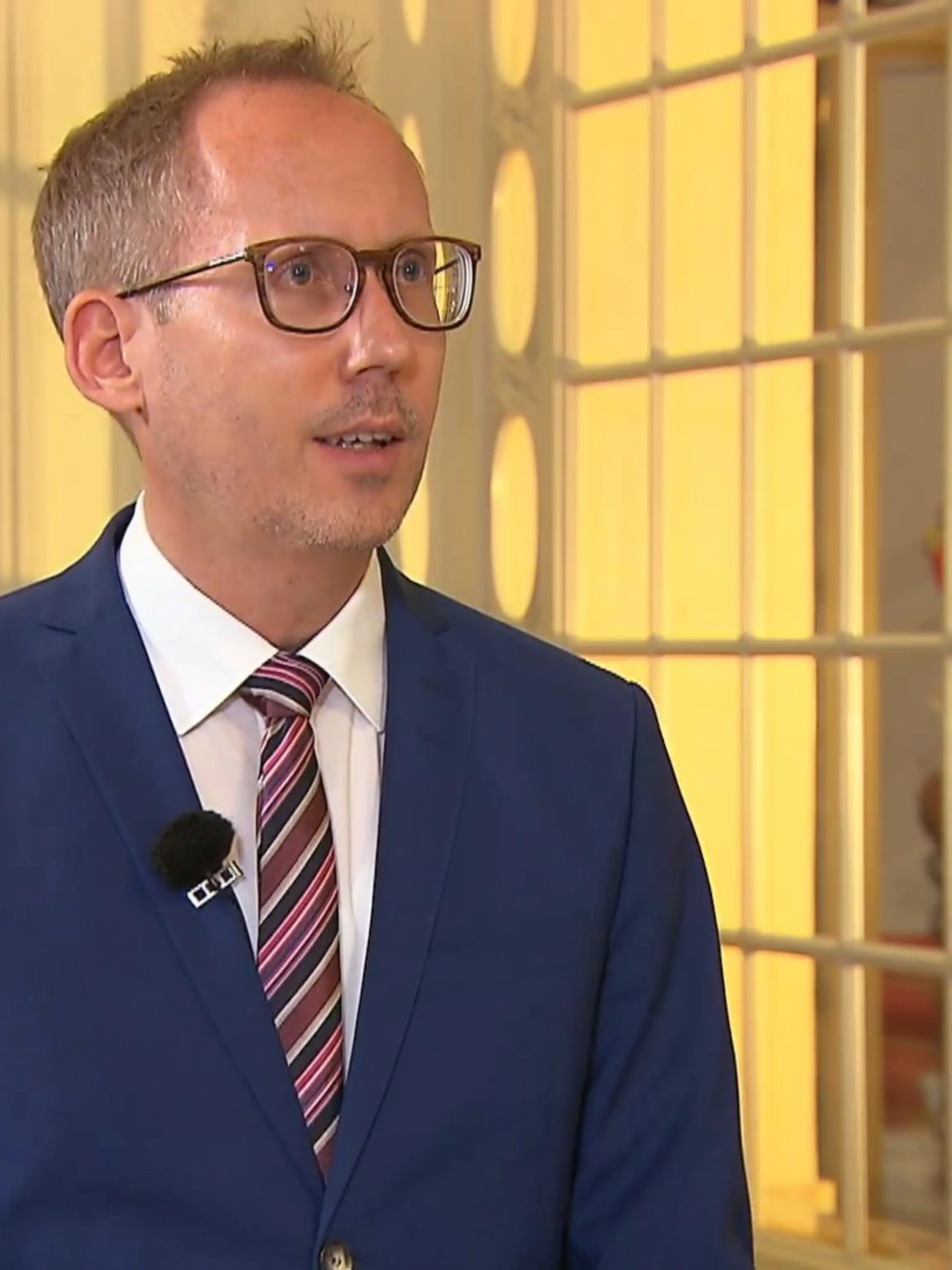 Den Auftakt unserer traditionellen Weihnachtsinterviews macht Sozialminister Kai Klose (Grüne). Im Gespräch mit RTL Hessen-Politikreporter Benjamin Holler geht