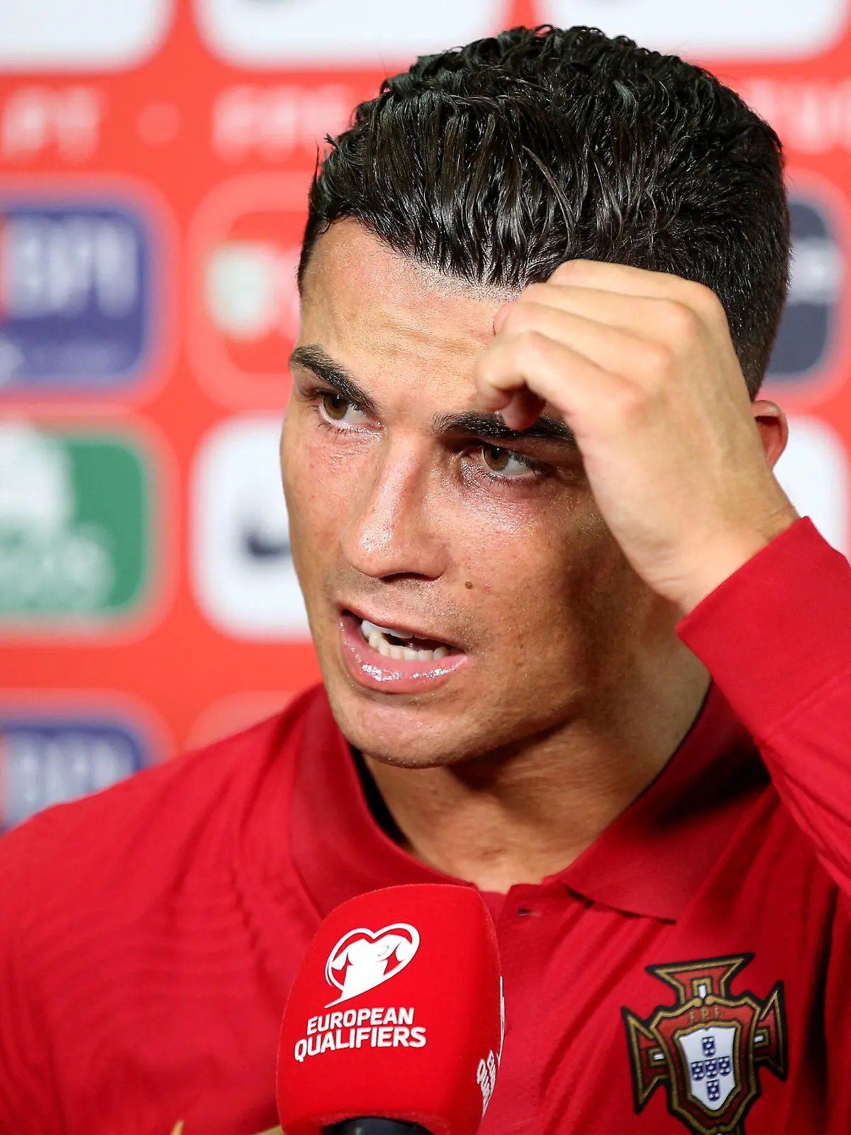  Portugal v Republic of Ireland - FIFA World Cup, WM, Weltmeisterschaft, Fussball 2022 Qualifier Portugal s forward Cristiano Ronaldo talks with press at the end of the FIFA World Cup 2022 European qualifying round group A football match between Portugal and Republic of Ireland, at the Algarve stadium in Faro, Portugal, on September 1, 2021. Portugal s forward Cristiano Ronaldo scores two goals and breaks Ali Daeis 109-goal international world record. Faro Portugal fiuza-portugal210901_npsyq PUBLICATIONxNOTxINxFRA Copyright: xPedroxFiuzax